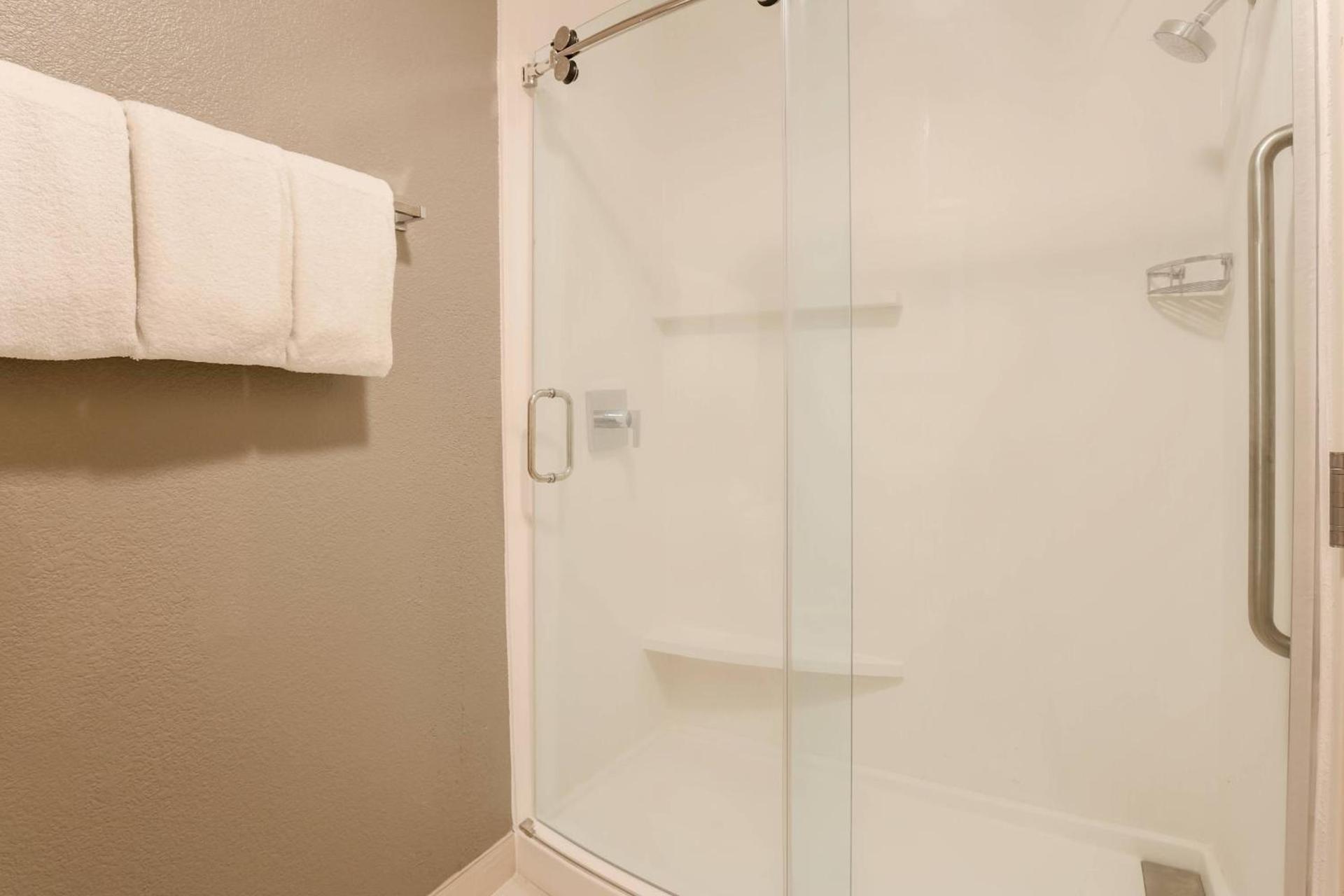 Courtyard by Marriott Monroe Airport photo 8