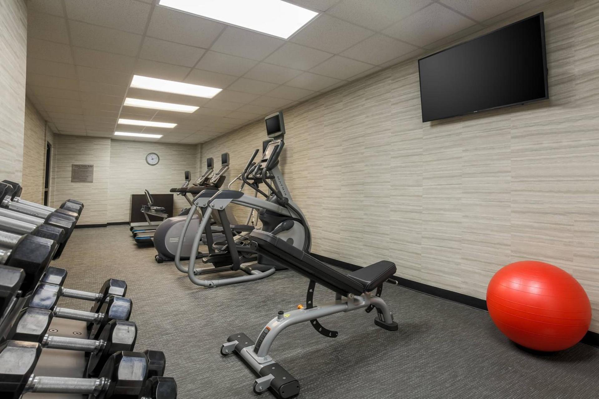 Courtyard by Marriott Monroe Airport photo 27