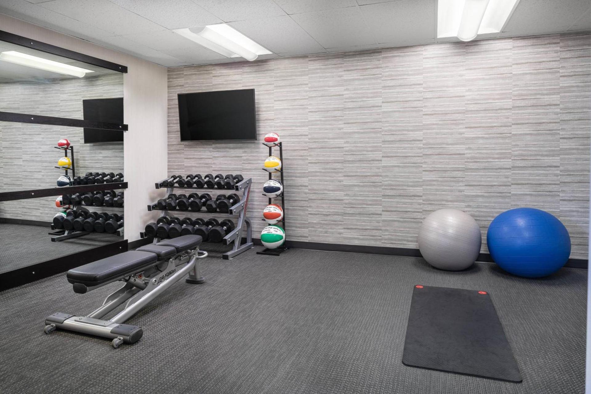 Courtyard by Marriott Pleasanton photo 28