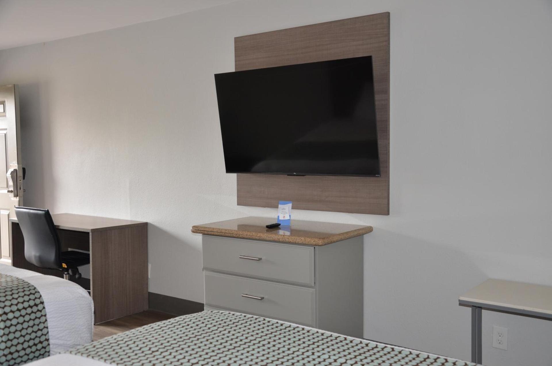 Baymont Suites photo 13