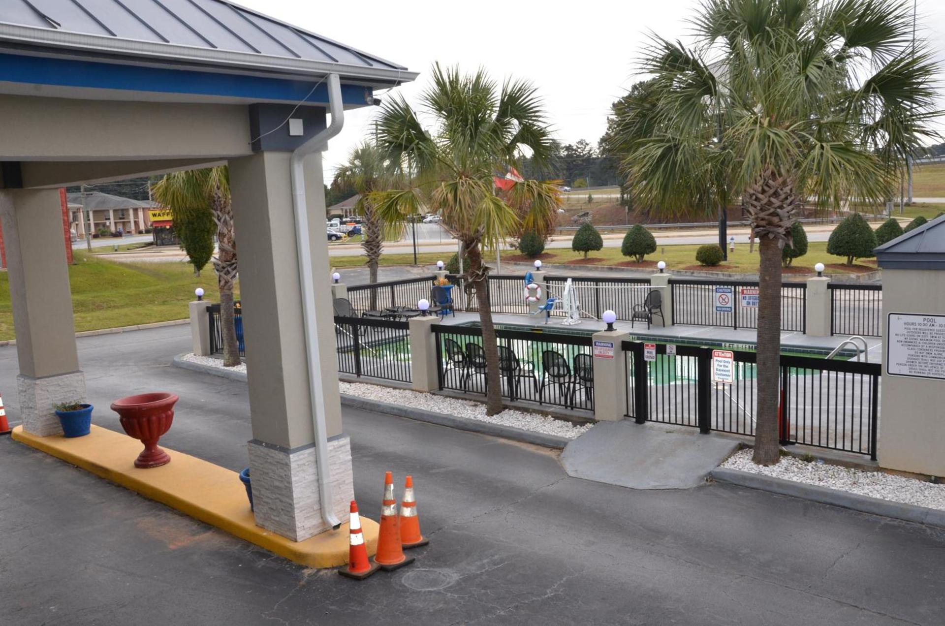 Baymont Suites photo 22
