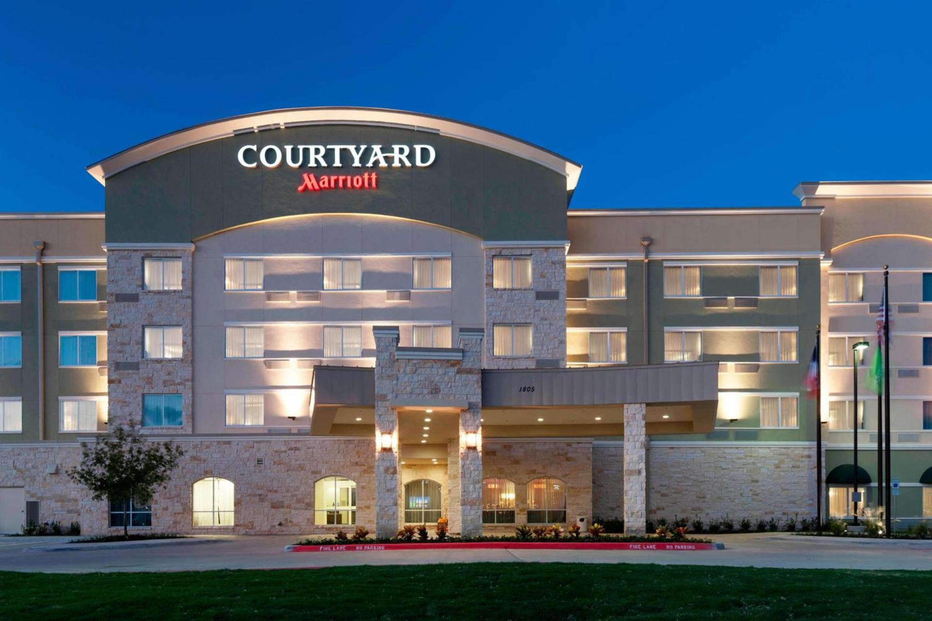 Courtyard by Marriott Dallas Plano/Richardson photo 1