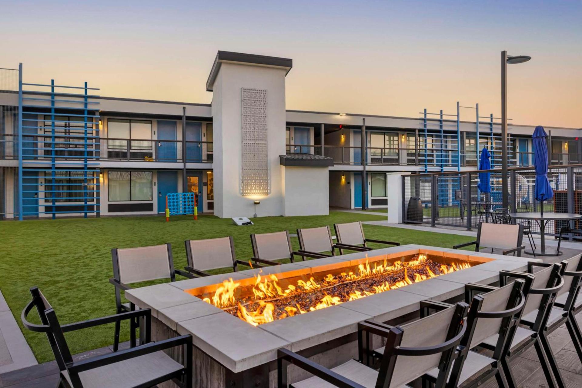 Aiden by Best Western South Reno photo 6