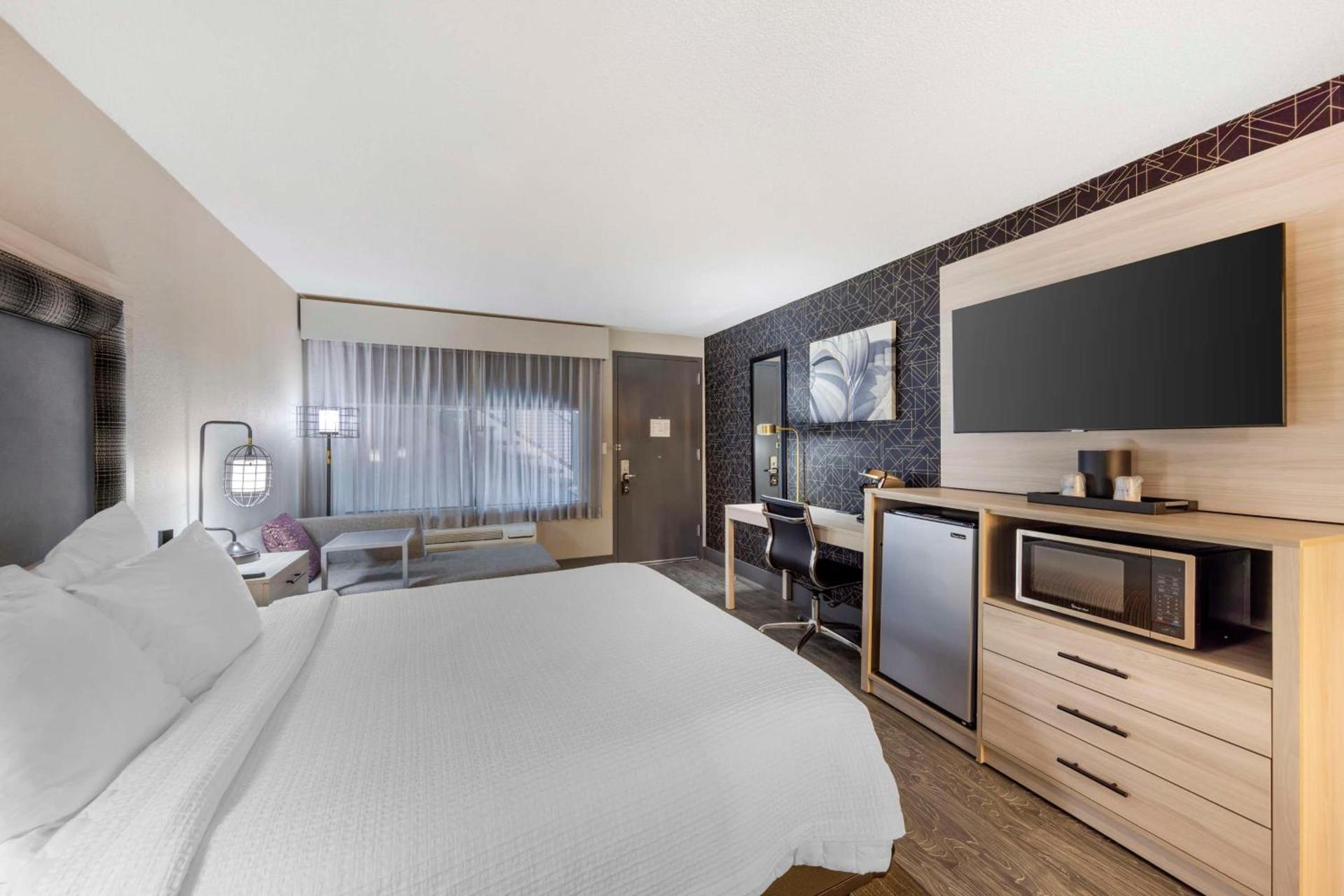 Aiden by Best Western South Reno photo 24