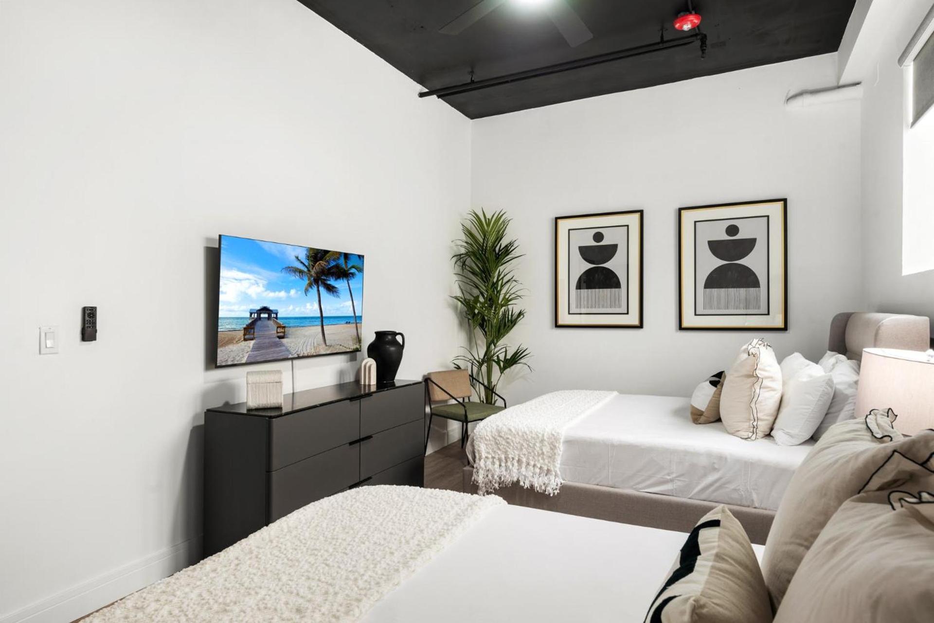 Luxuri Suites photo 10