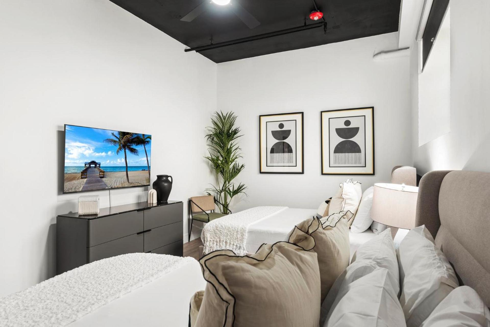 Luxuri Suites photo 58