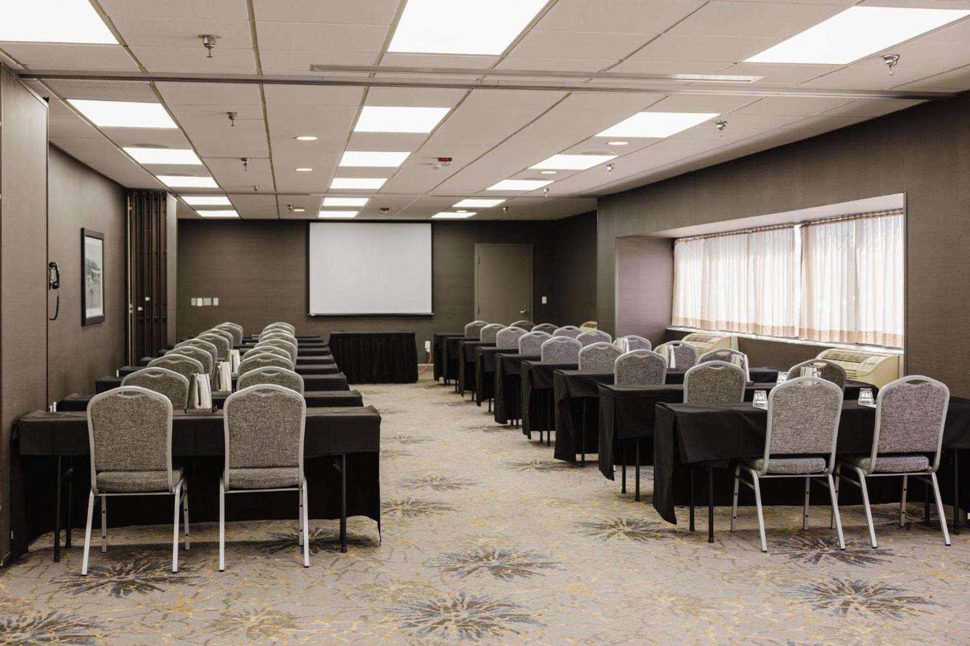 Crowne Plaza Suites MSP Airport - Mall of America by IHG photo 87