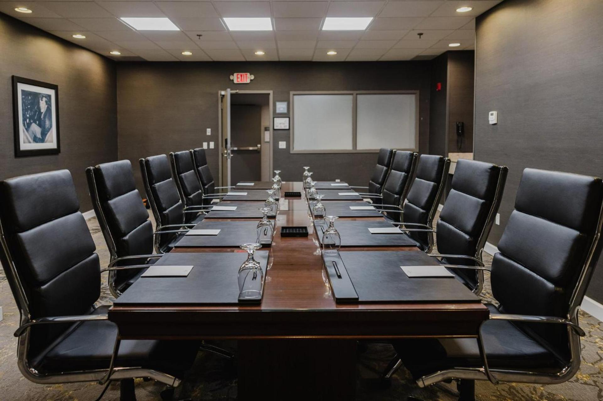 Crowne Plaza Suites MSP Airport - Mall of America by IHG photo 93