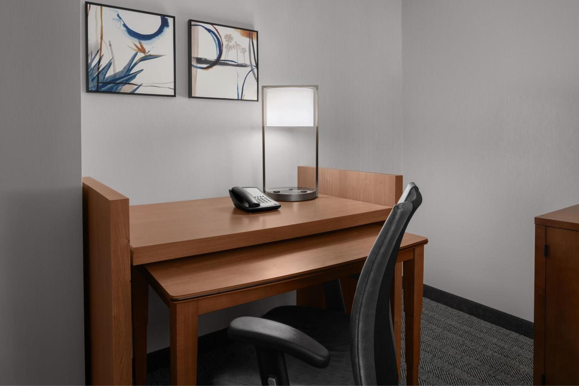 Courtyard by Marriott Cypress Anaheim / Orange County photo 21