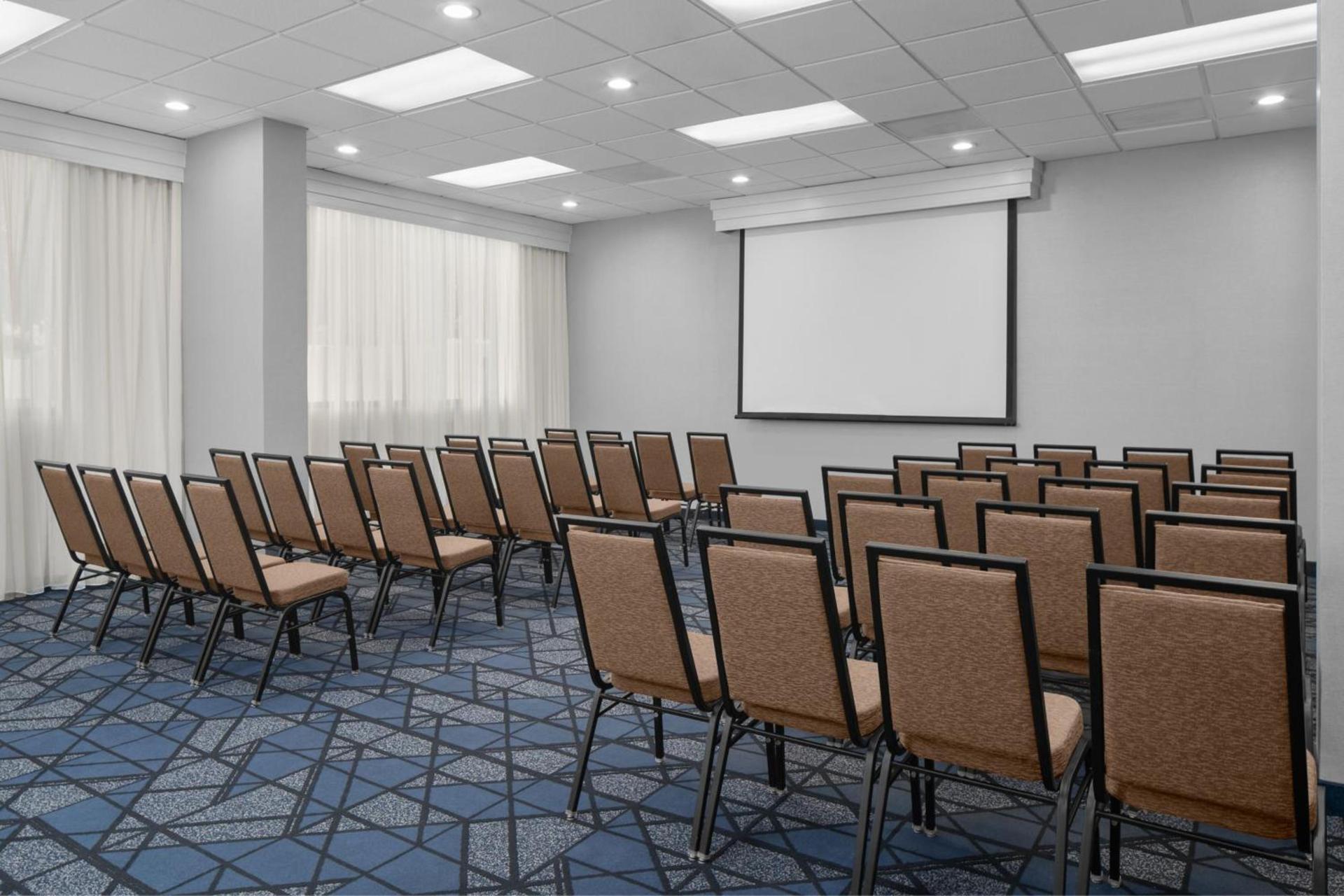 Courtyard by Marriott Cypress Anaheim / Orange County photo 41