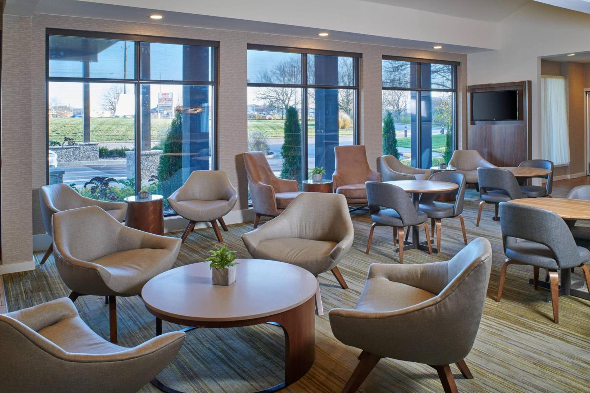 Courtyard by Marriott Indianapolis Castleton photo 4
