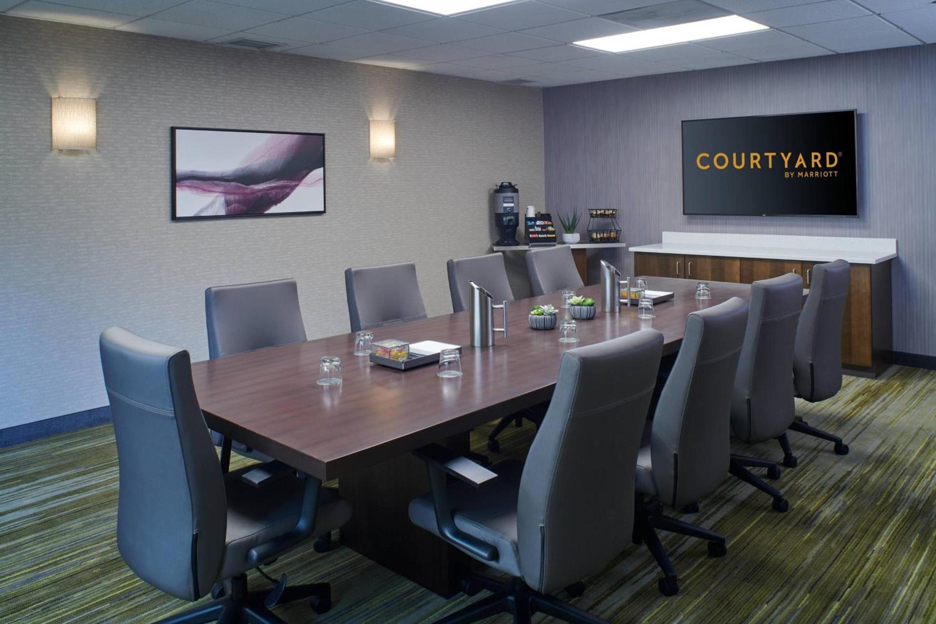 Courtyard by Marriott Indianapolis Castleton photo 32