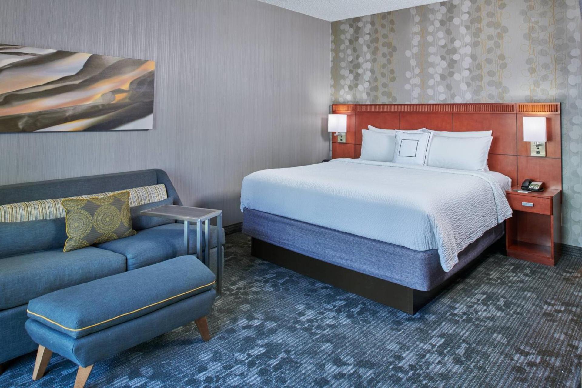 Courtyard by Marriott Indianapolis Castleton photo 3