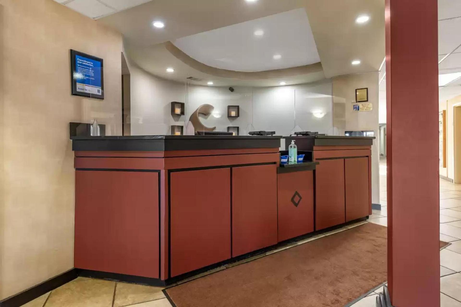 Comfort Inn Augusta photo 24