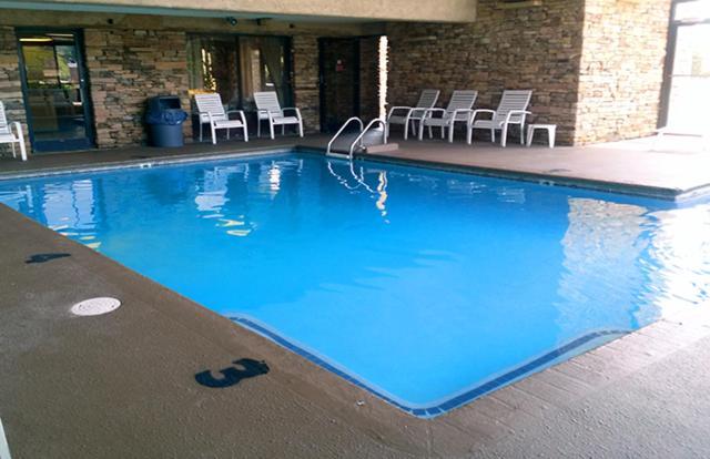 Riverside Motor Lodge - Pigeon Forge photo 10