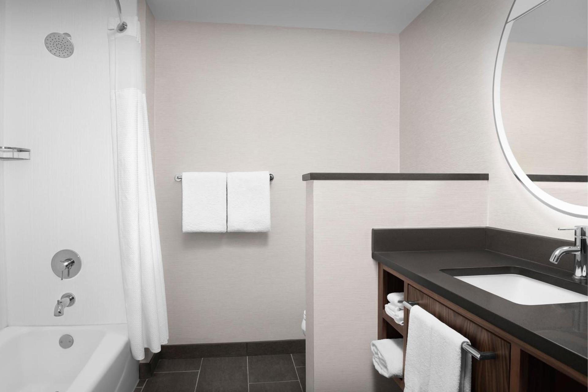 Courtyard by Marriott Paso Robles photo 11