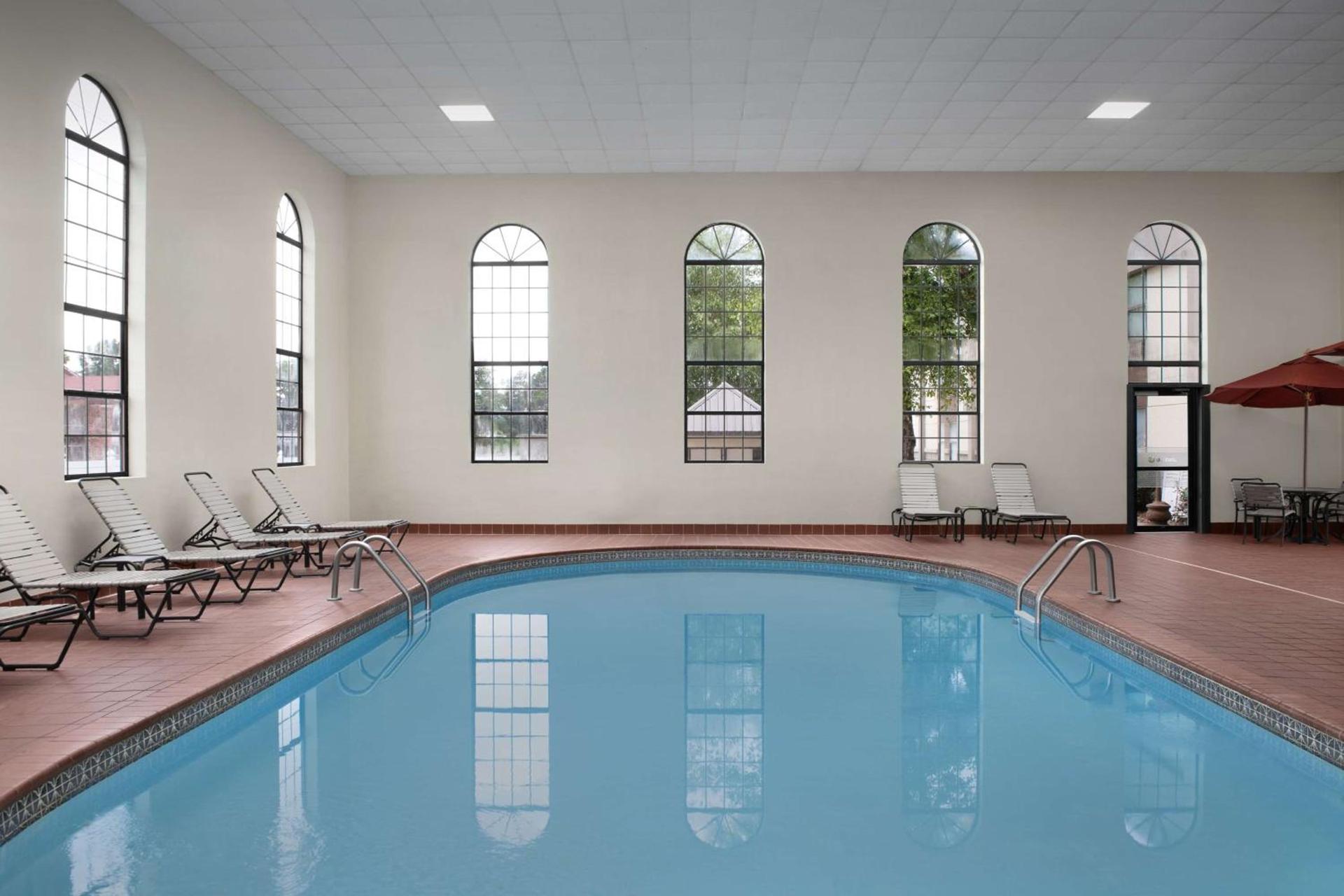 Hampton Inn Russellville photo 13