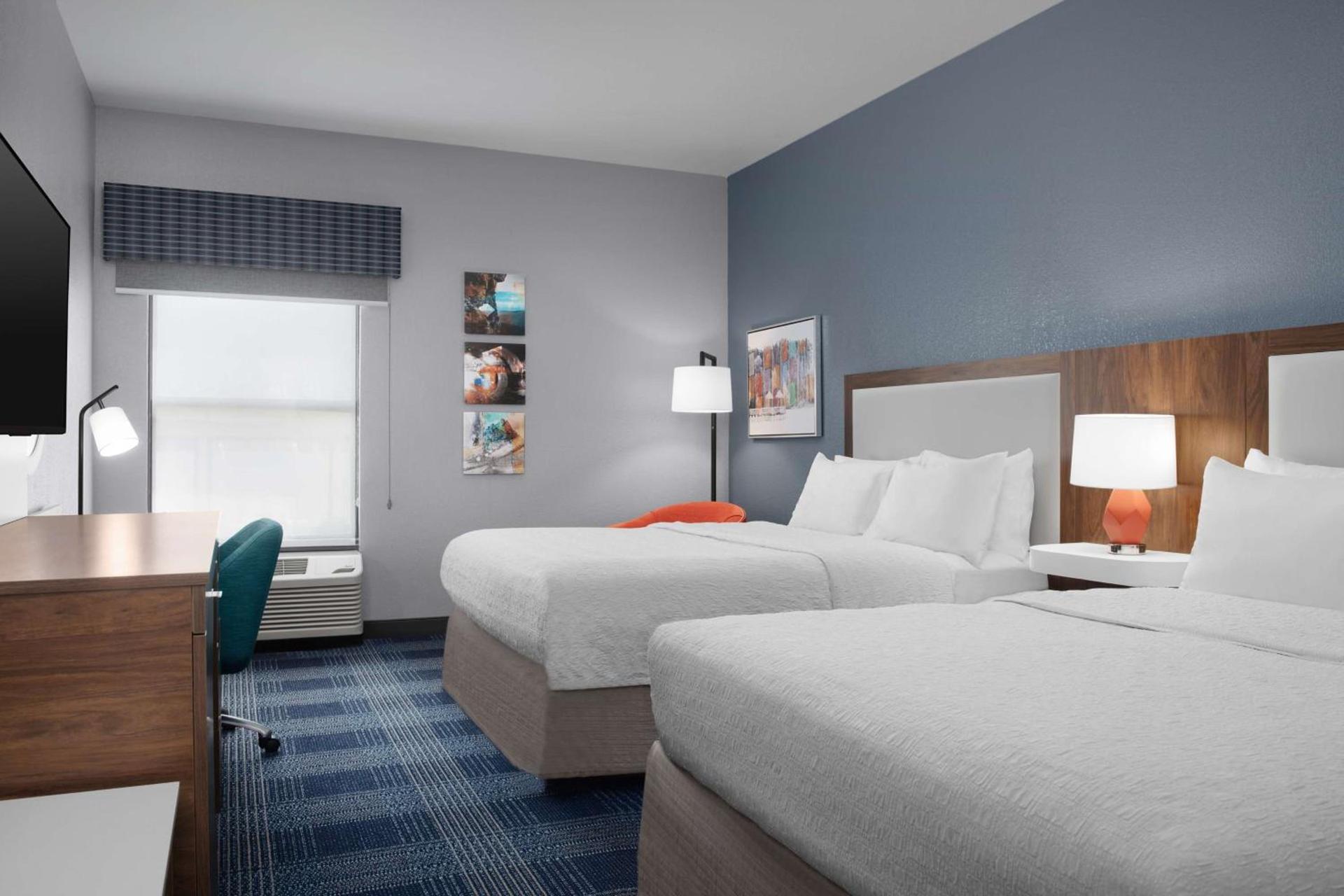 Hampton Inn Russellville photo 42