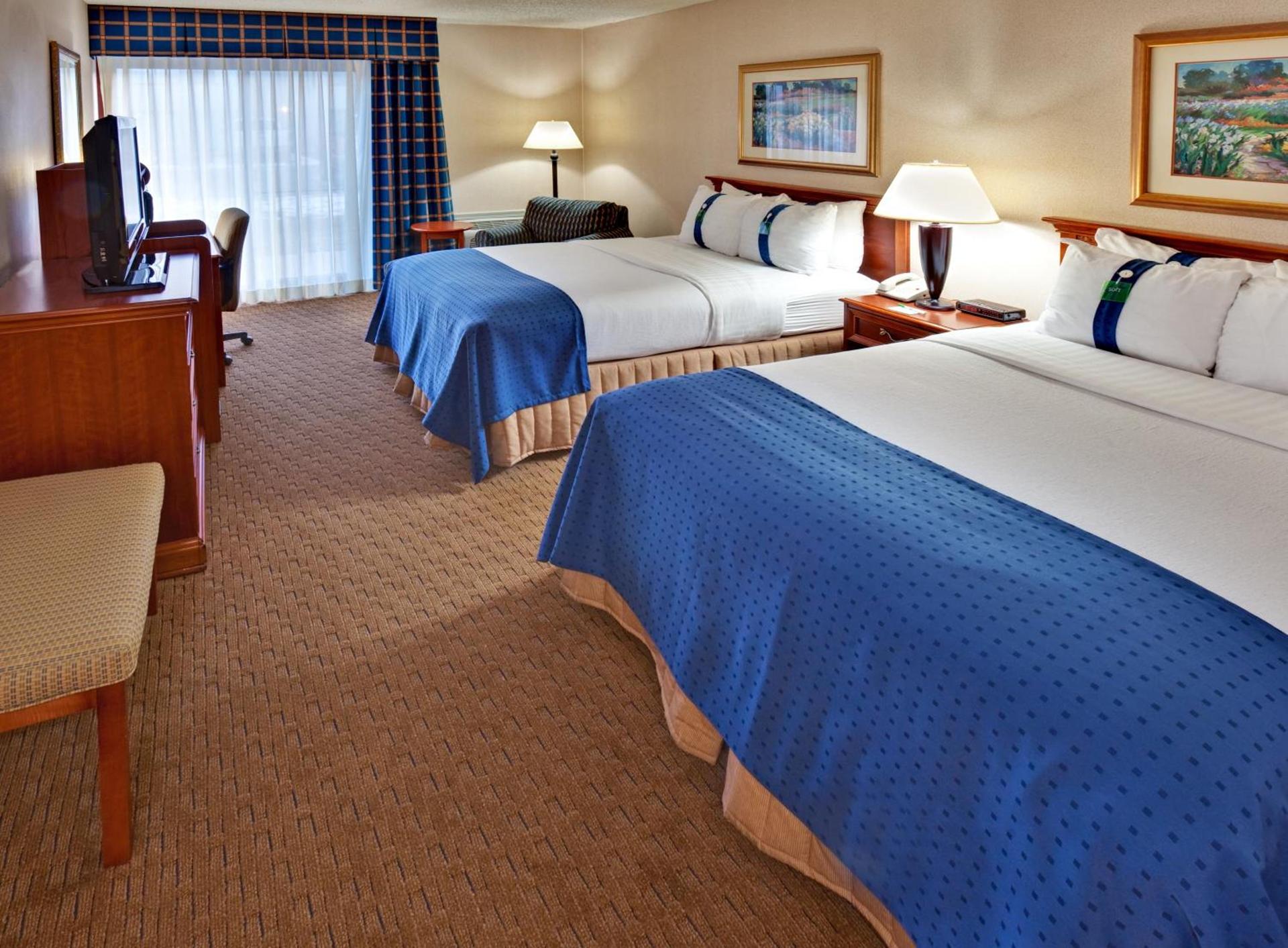 Ramada by Wyndham Midtown Grand Island photo 34