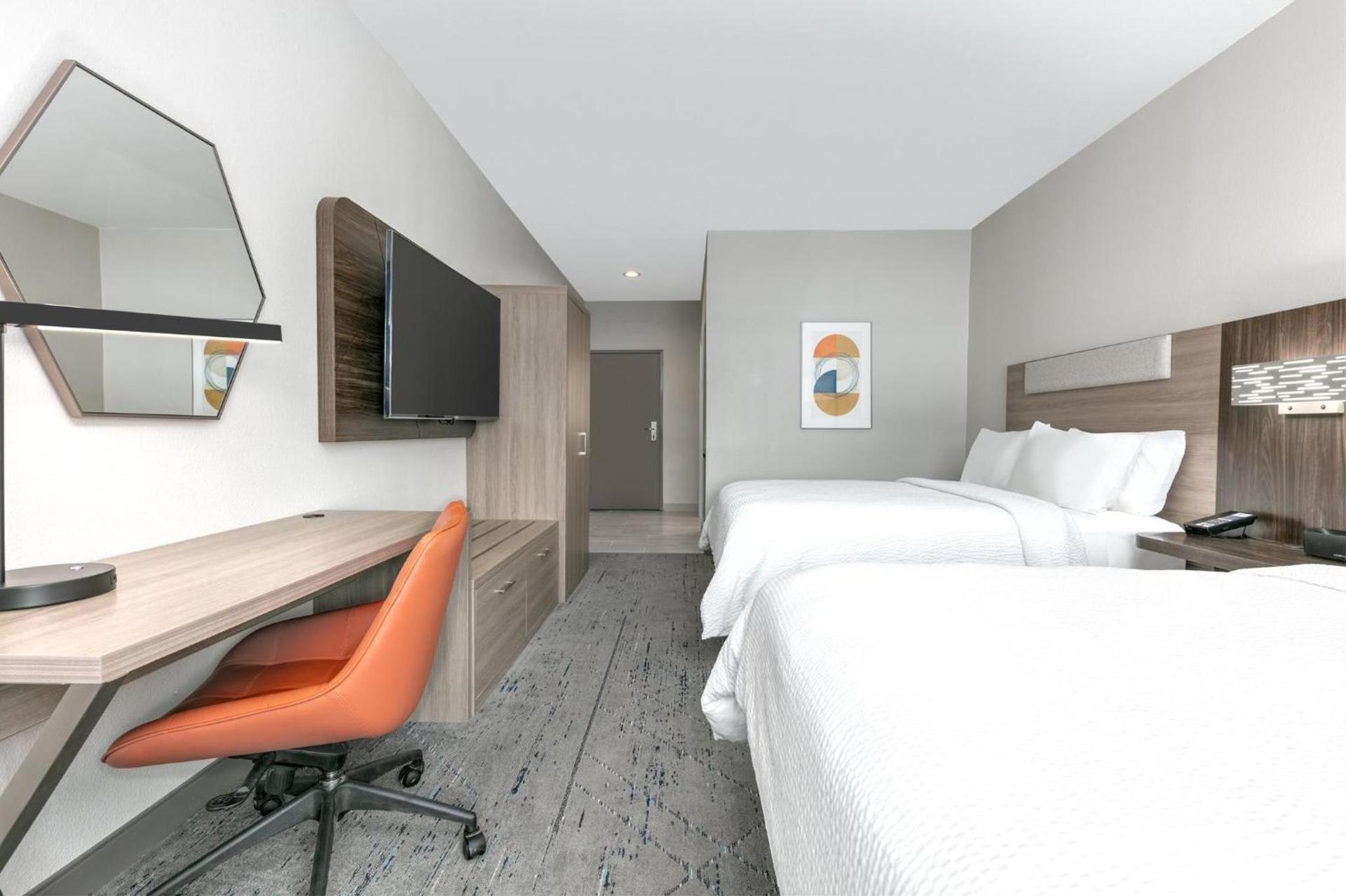 Holiday Inn Express Hotel & Suites Winnie by IHG photo 26
