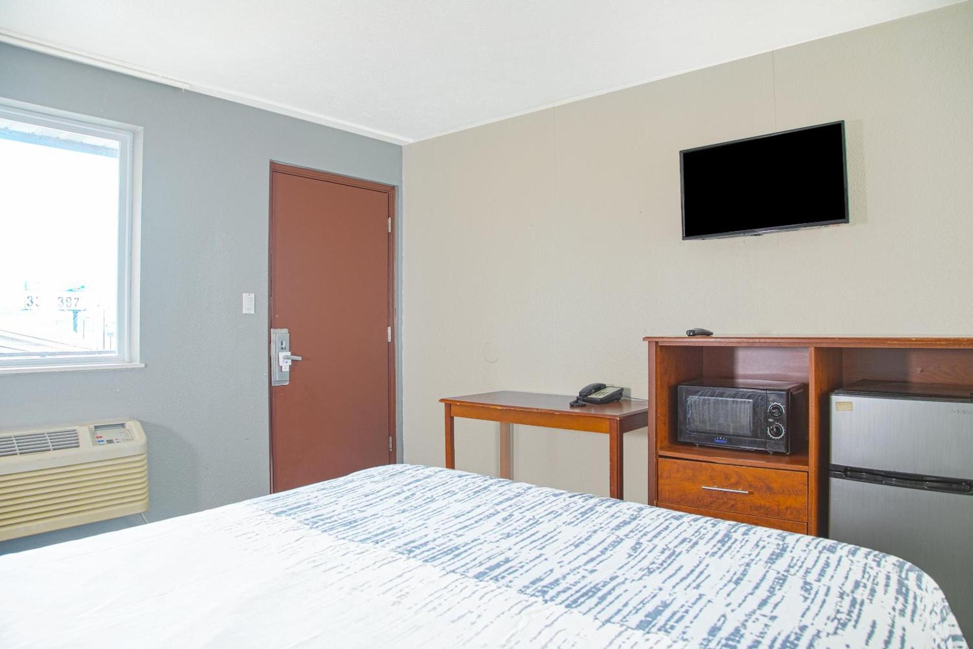 Masters Inn Augusta at Washington Road photo 11