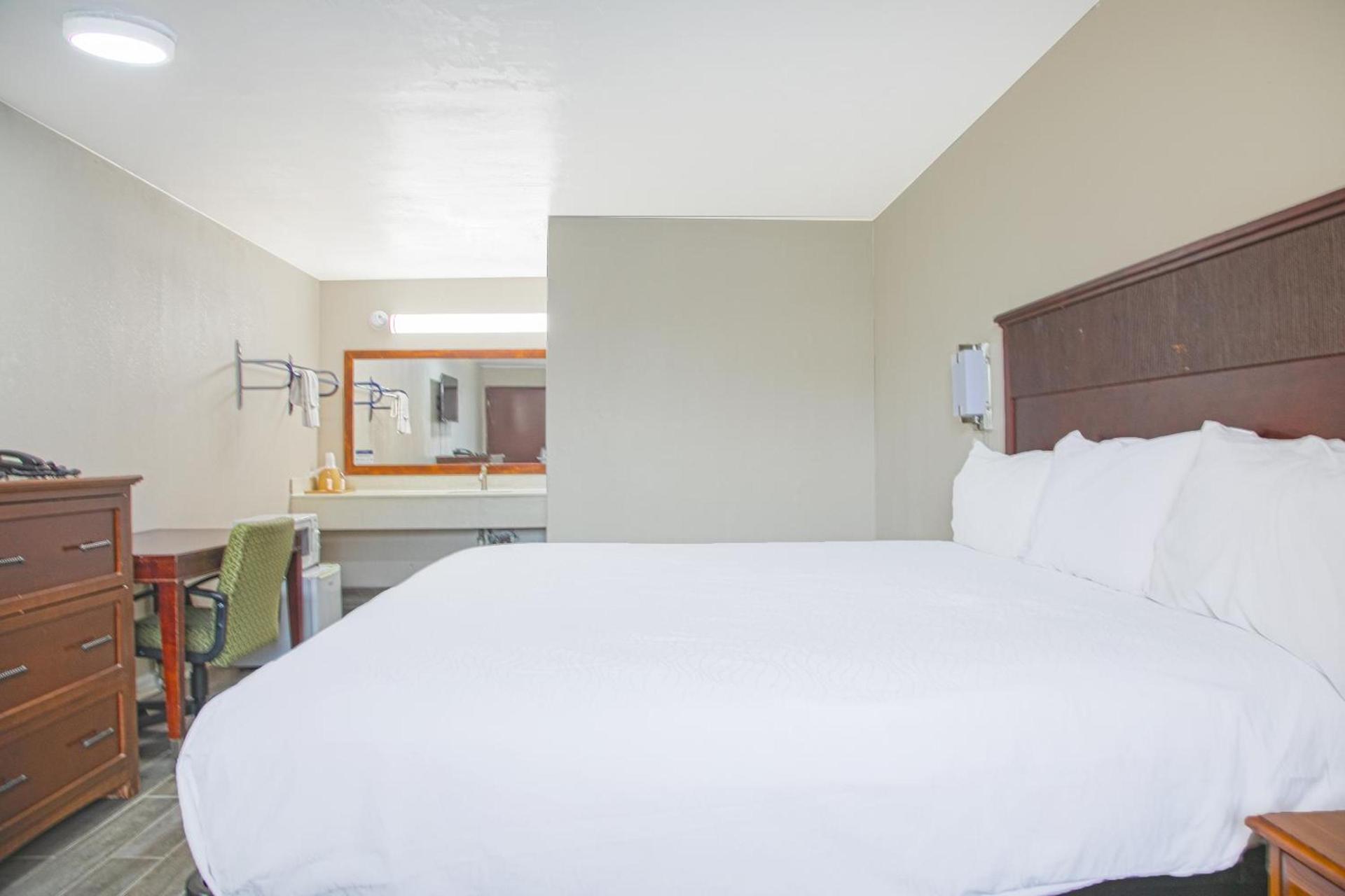 Masters Inn Augusta at Washington Road photo 21