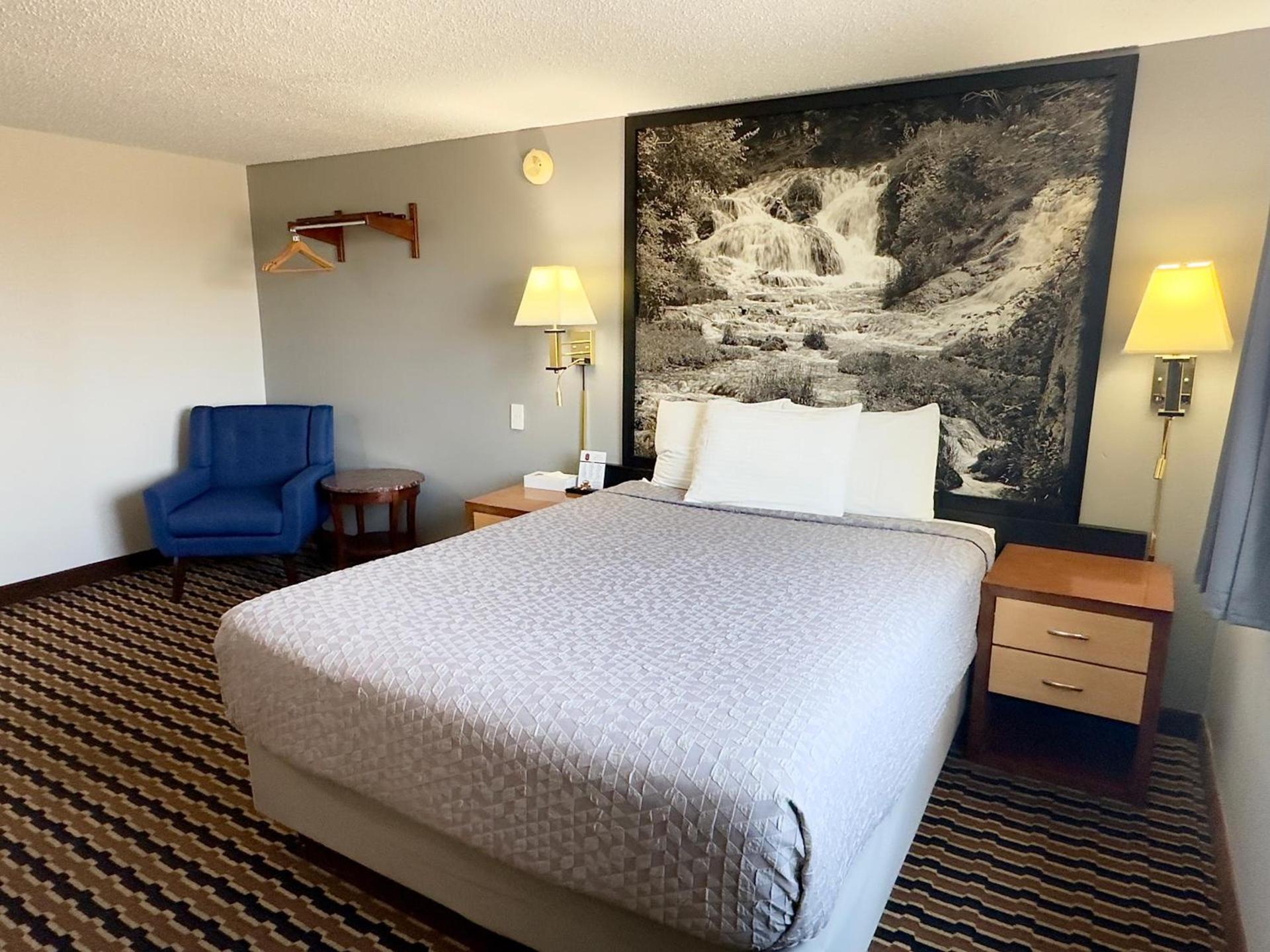 Yankton Inn photo 24