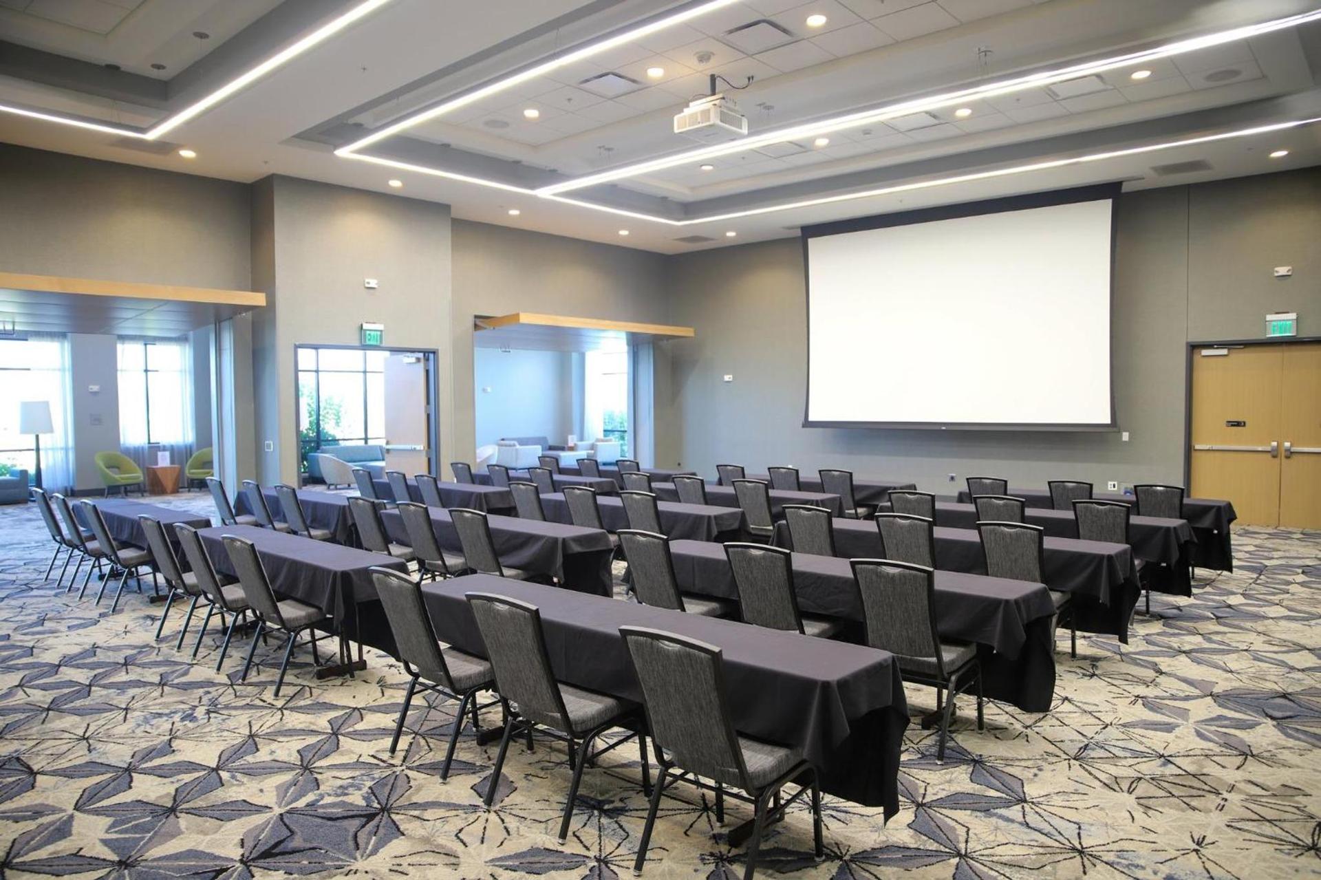 Holiday Inn & Suites Cedar Falls-Waterloo Event Ctr by IHG photo 59