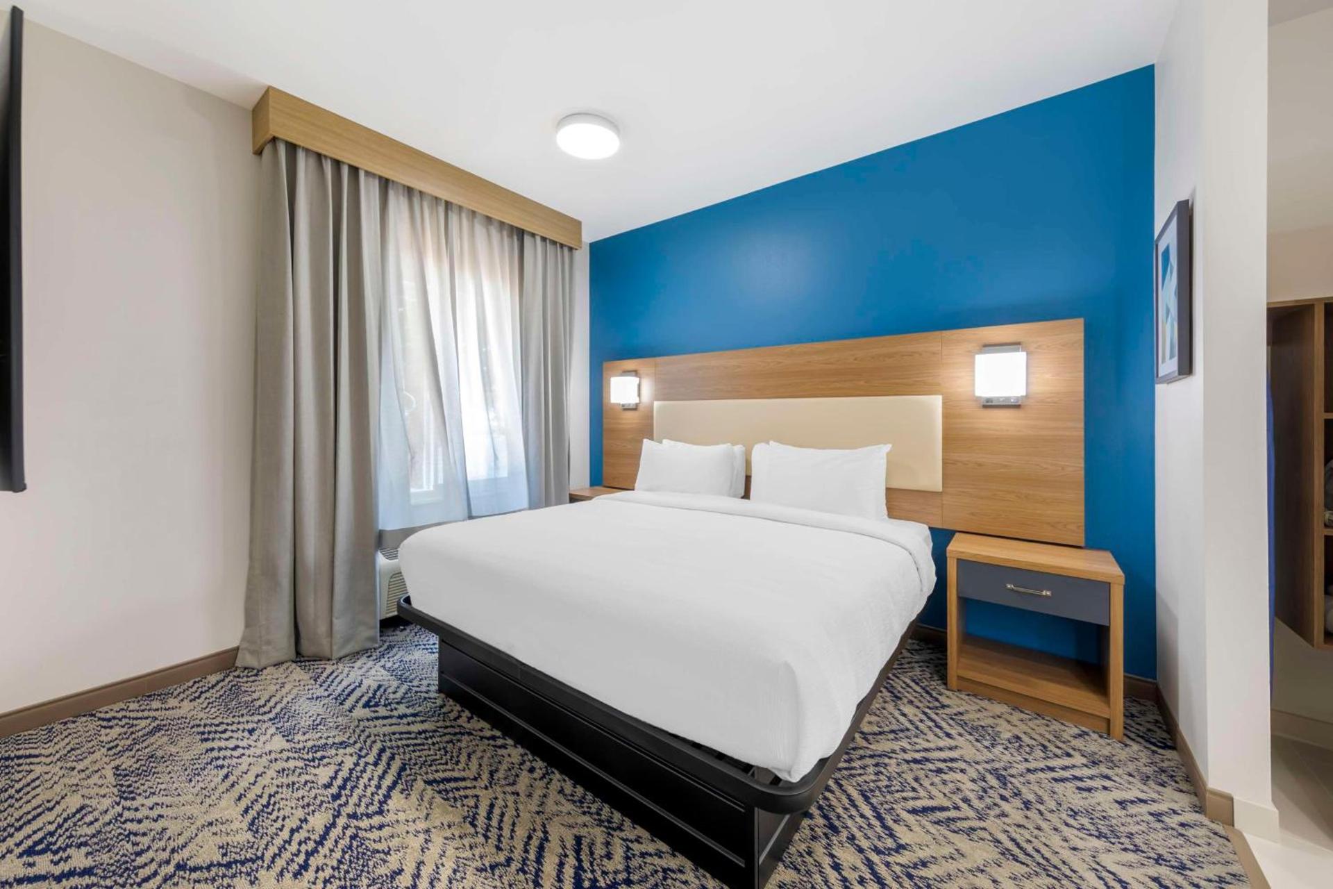 Executive Residency by Best Western Victorville photo 11