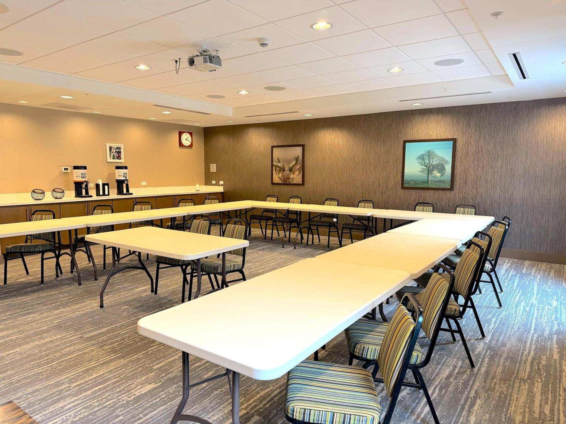 Hampton Inn & Suites Saint Paul Oakdale Woodbury photo 41