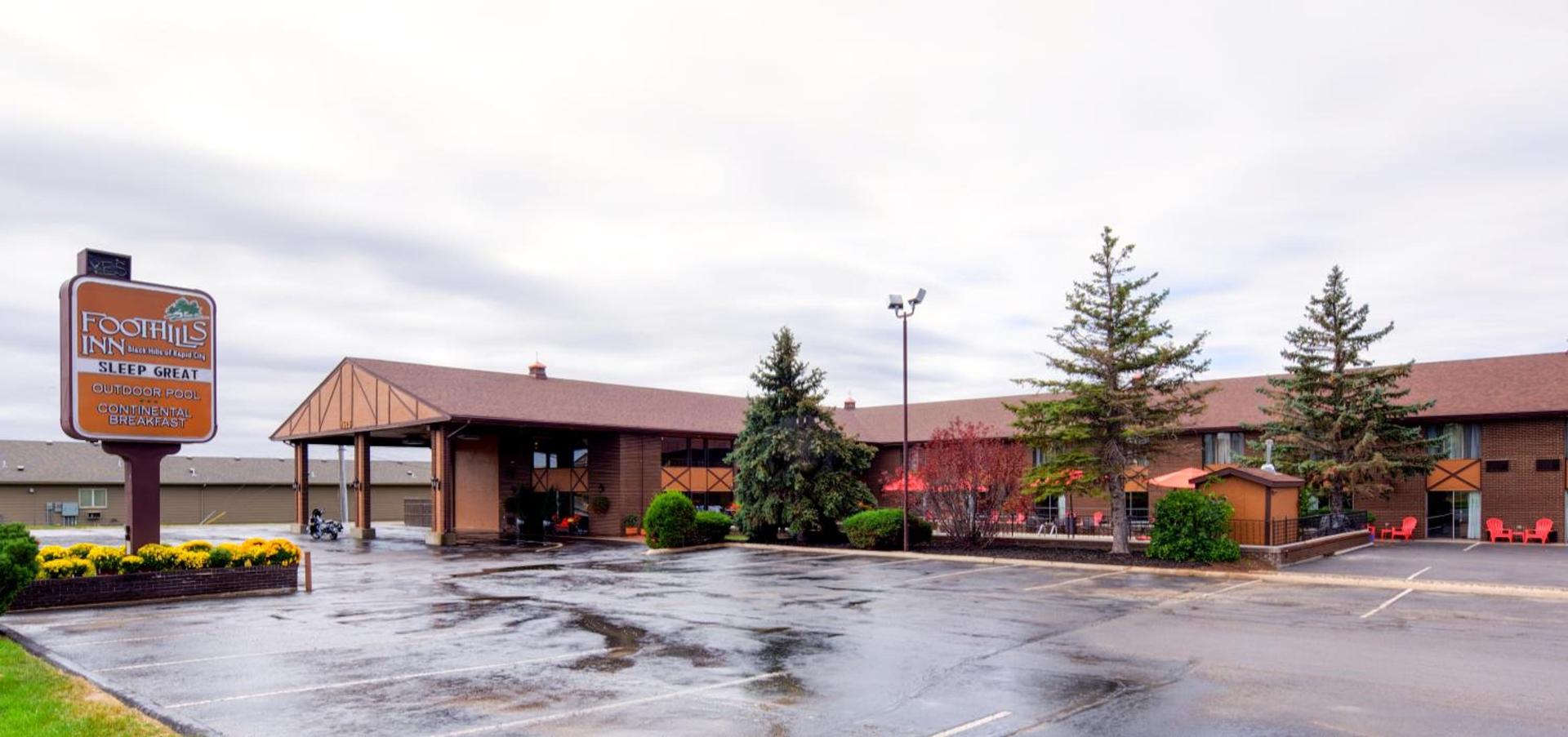 The Foothills Inn photo 10