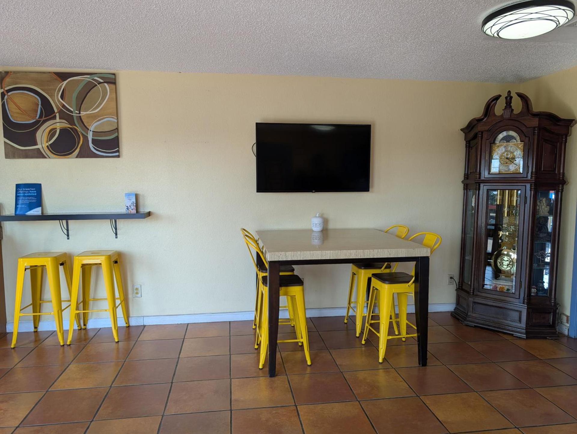 Days Inn by Wyndham Arcadia Louisiana photo 9
