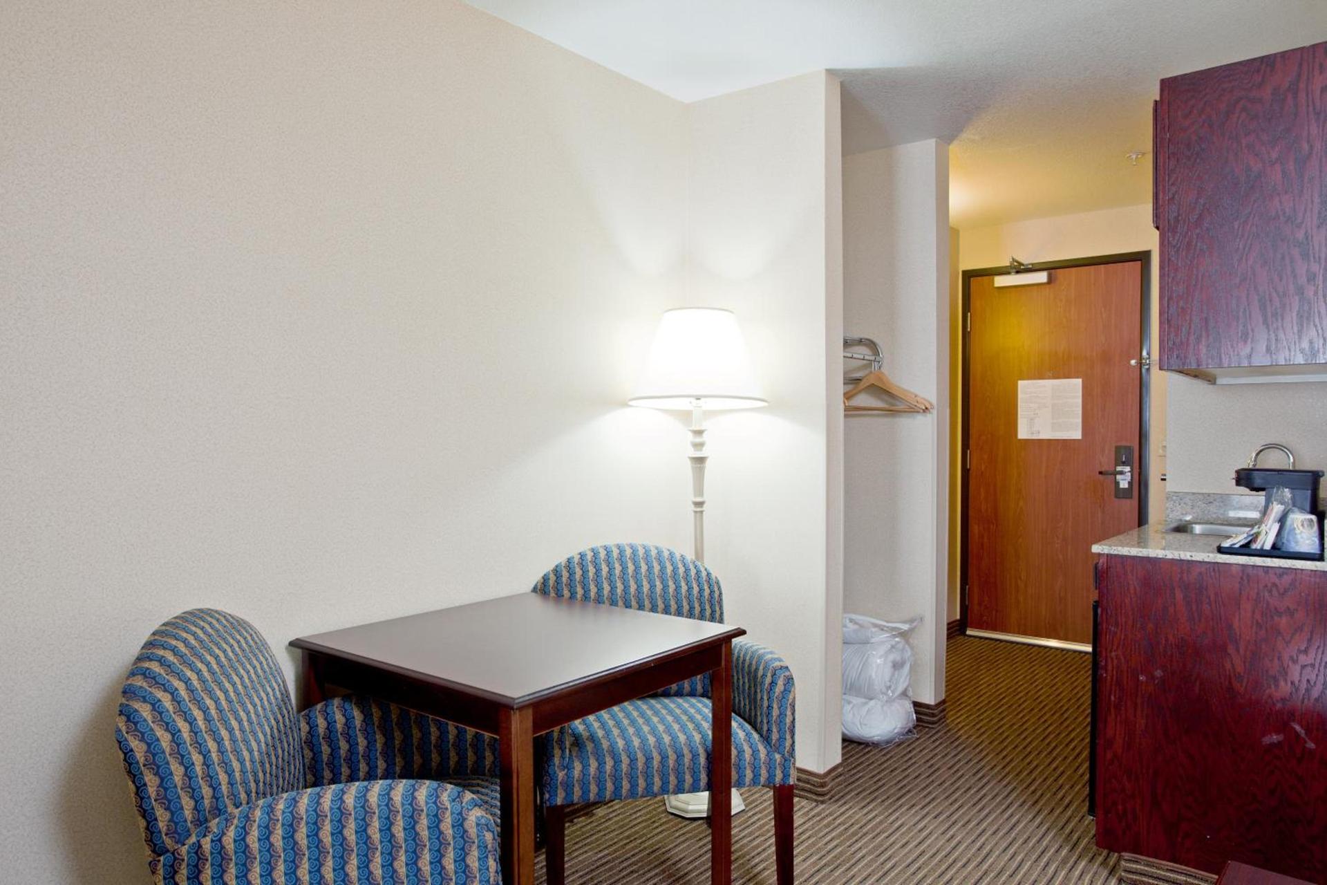 Holiday Inn Express & Suites Jackson by IHG photo 23