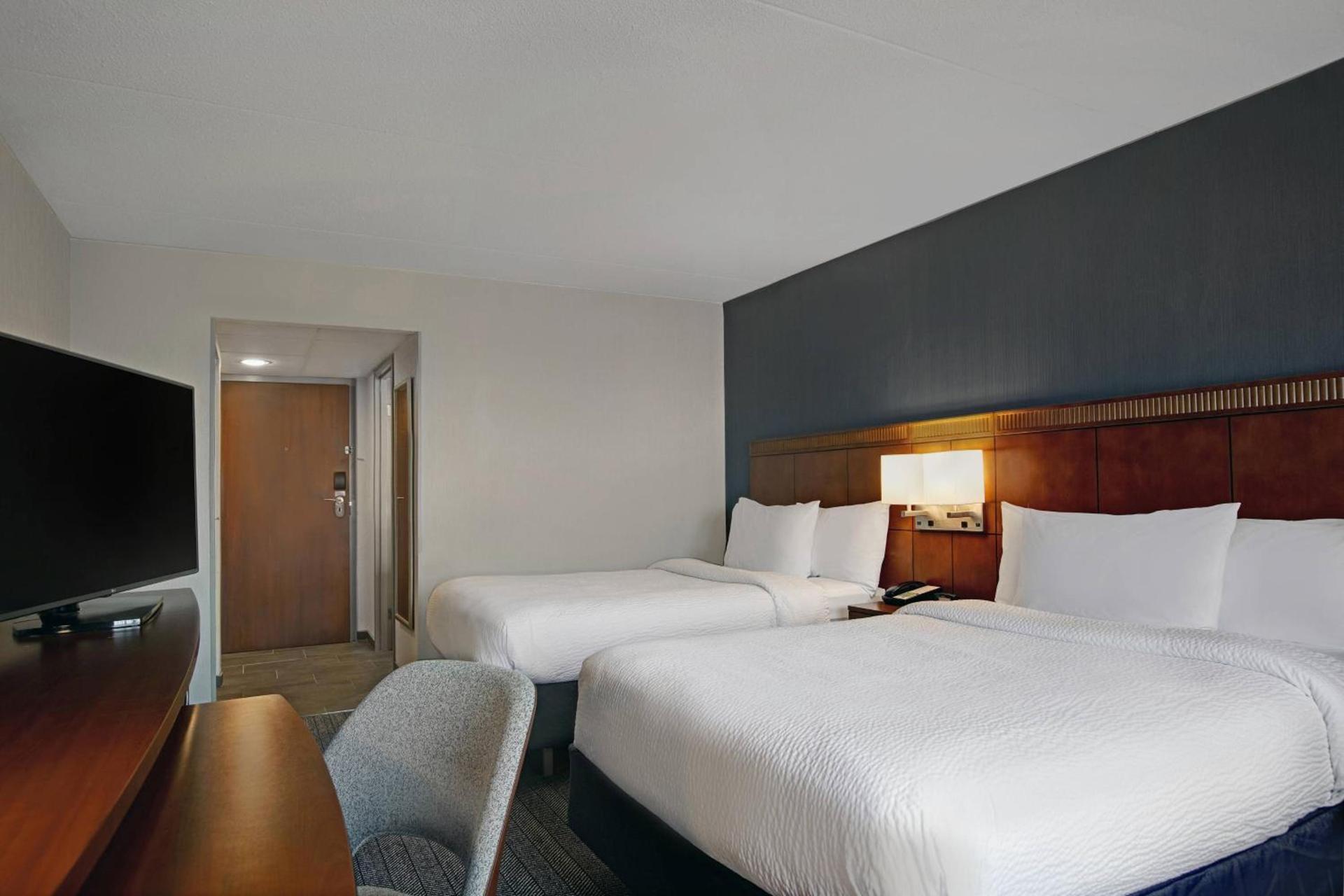 Courtyard Chicago Elmhurst/Oakbrook Area photo 17