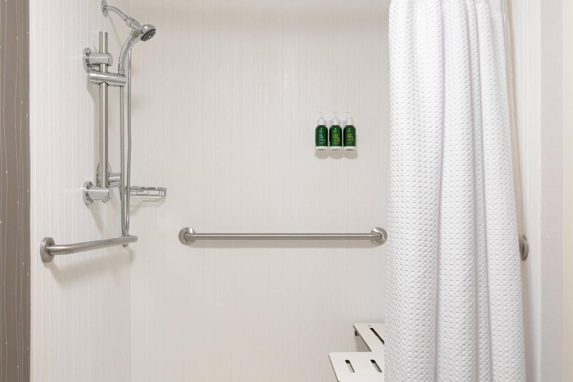 Courtyard by Marriott Lynchburg photo 15