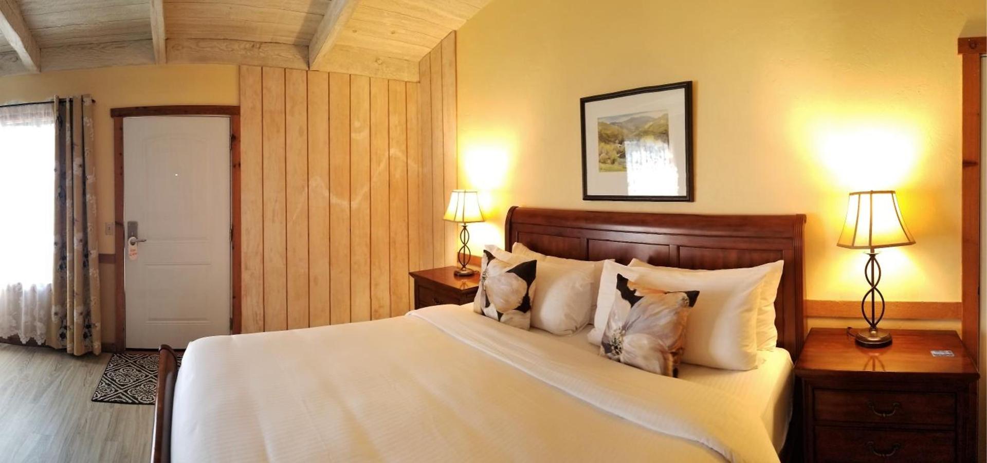 Carmel Valley Lodge photo 45