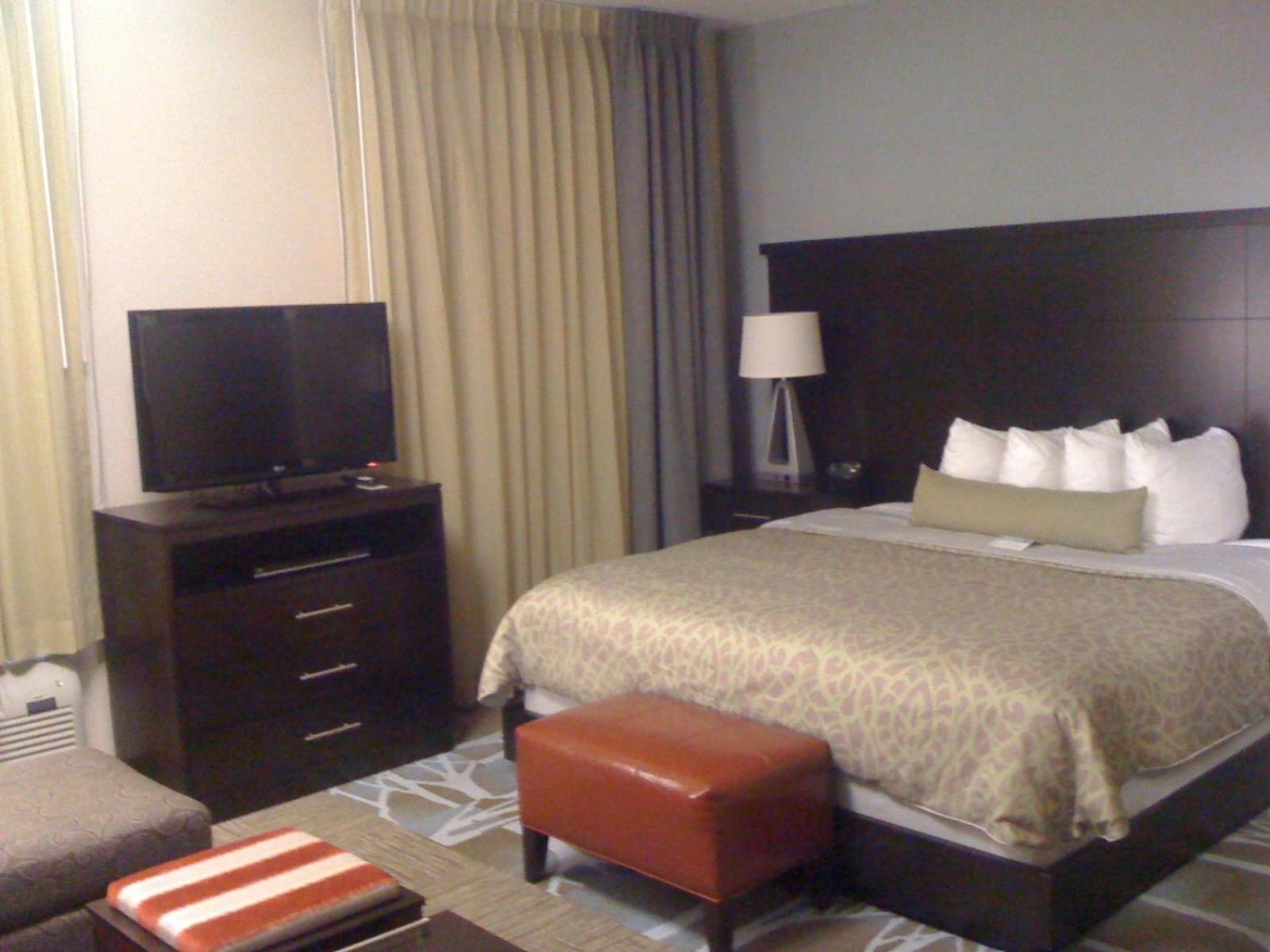 Staybridge Suites Houston Stafford - Sugar Land by IHG photo 3