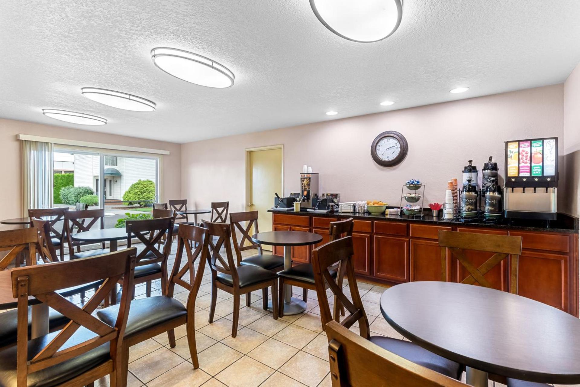 Quality Inn & Suites Vancouver - Hazel Dell photo 37