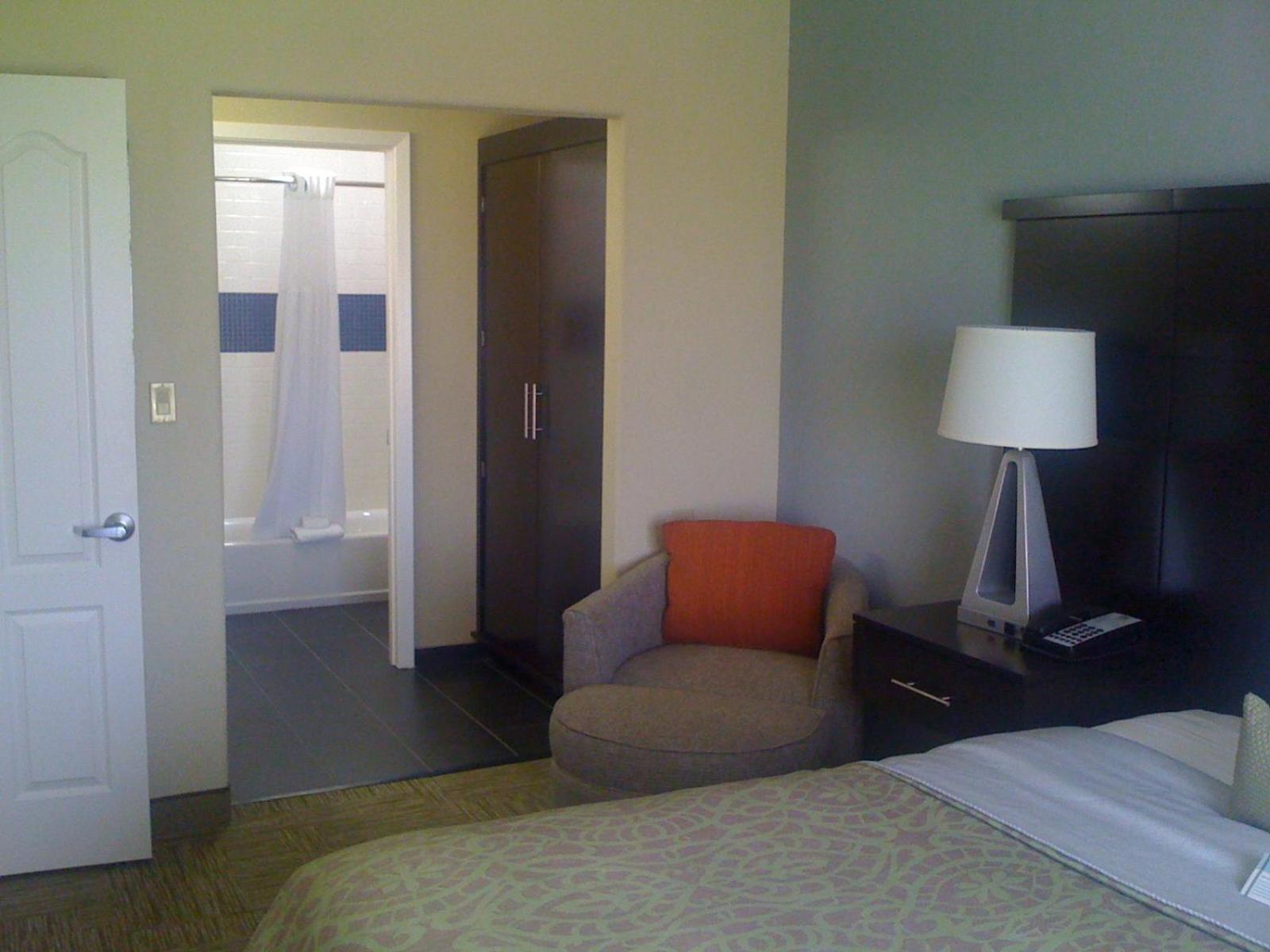 Staybridge Suites Houston Stafford - Sugar Land by IHG photo 10