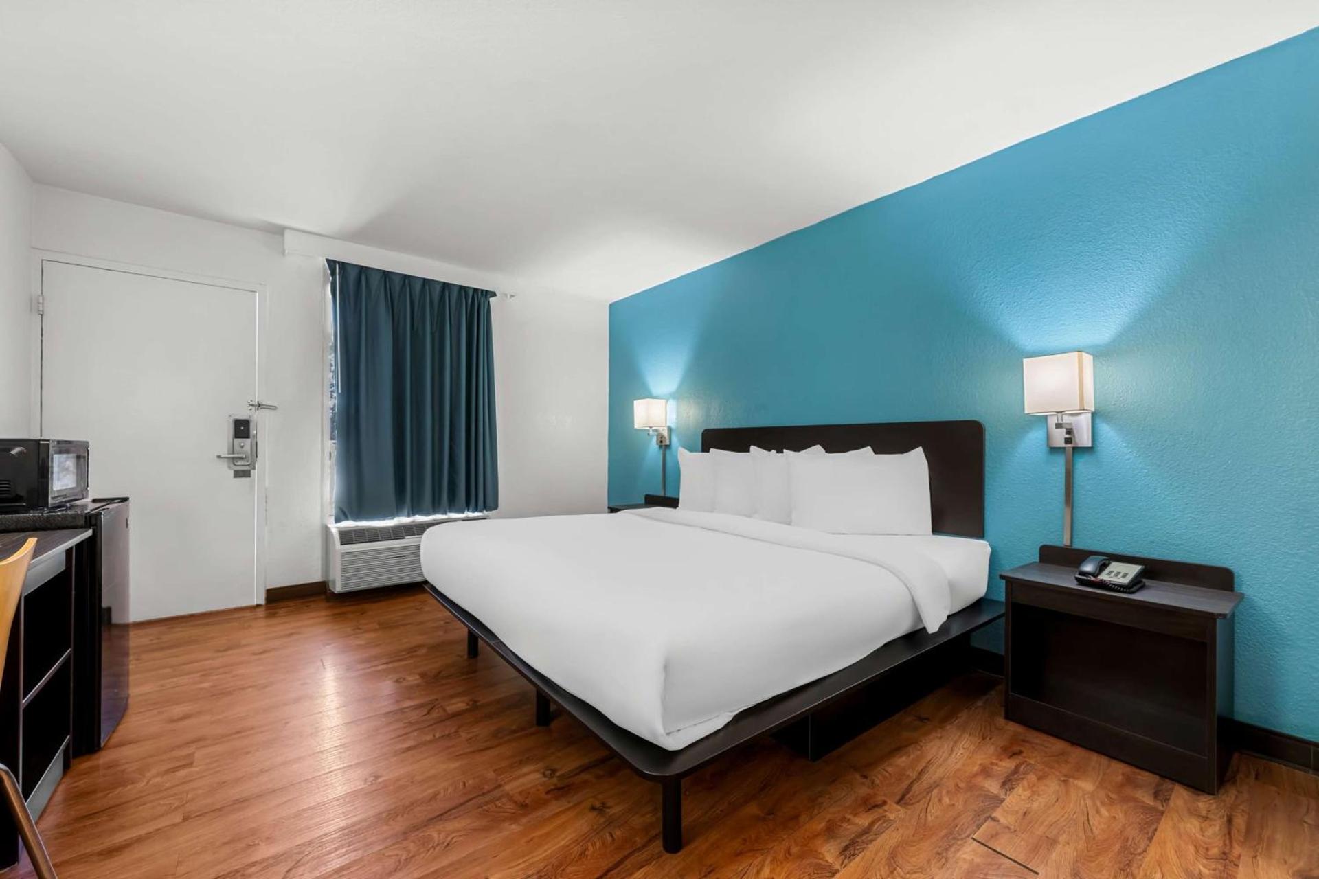 Americas Best Value Inn Hamilton photo 17