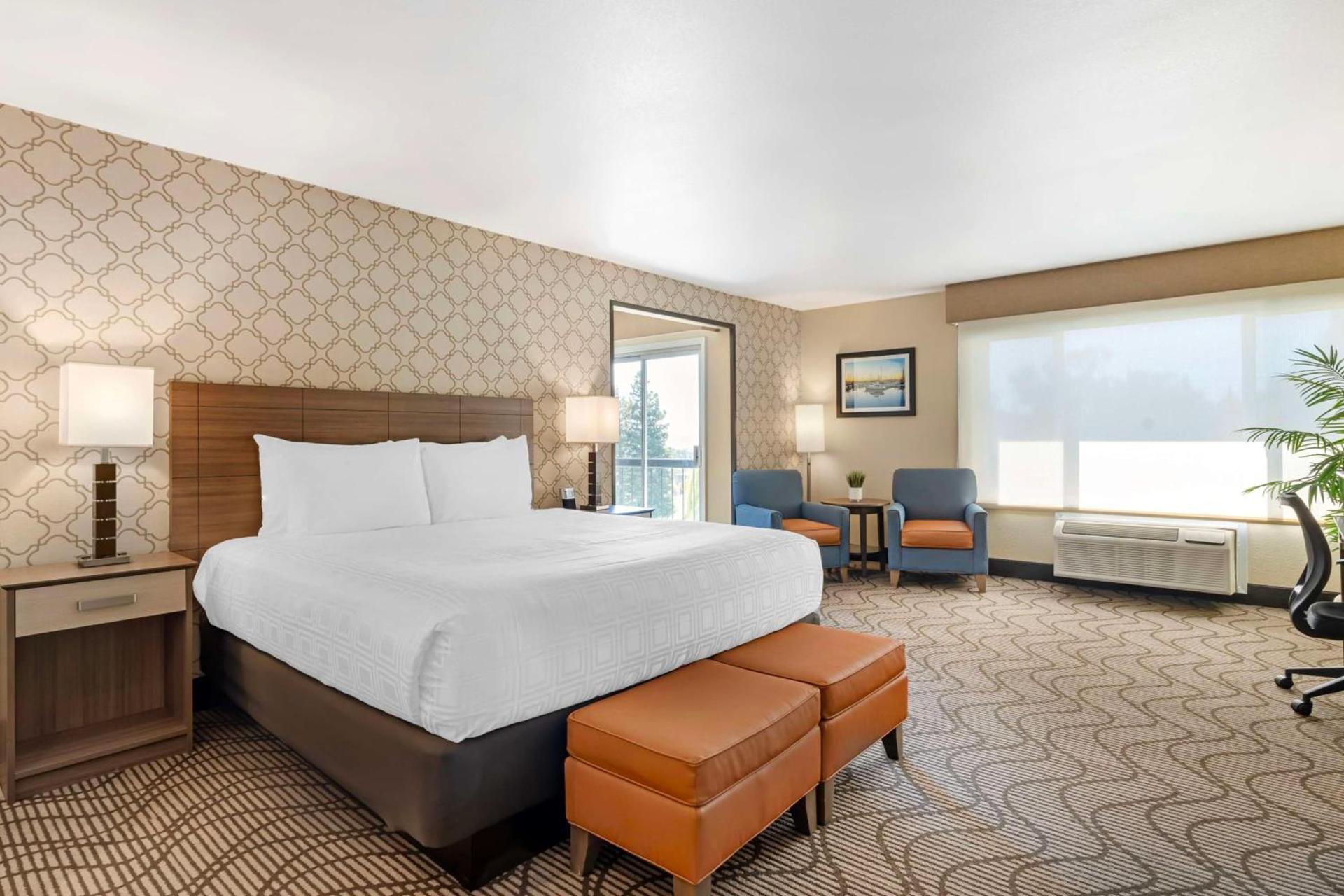 Best Western Plus Heritage Inn photo 5
