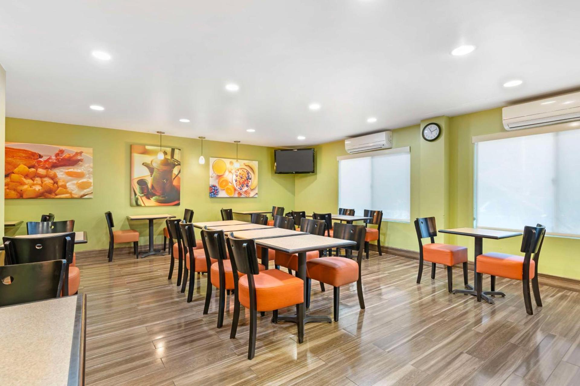 Best Western Plus Heritage Inn photo 12