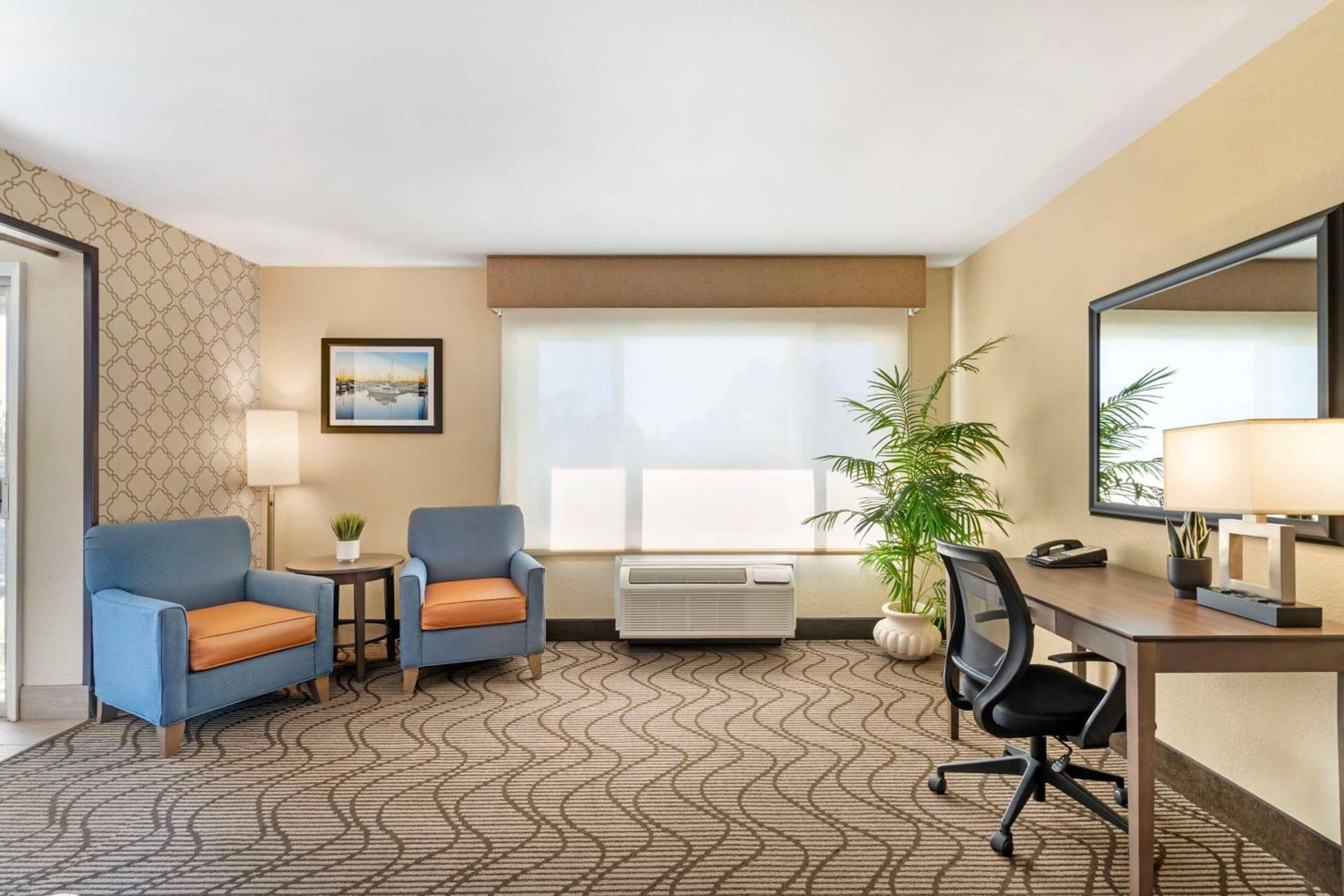 Best Western Plus Heritage Inn photo 19