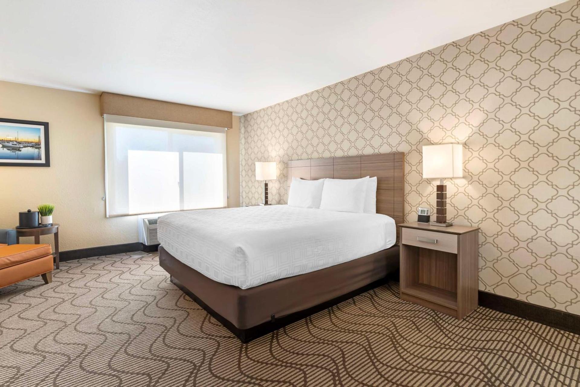 Best Western Plus Heritage Inn photo 22