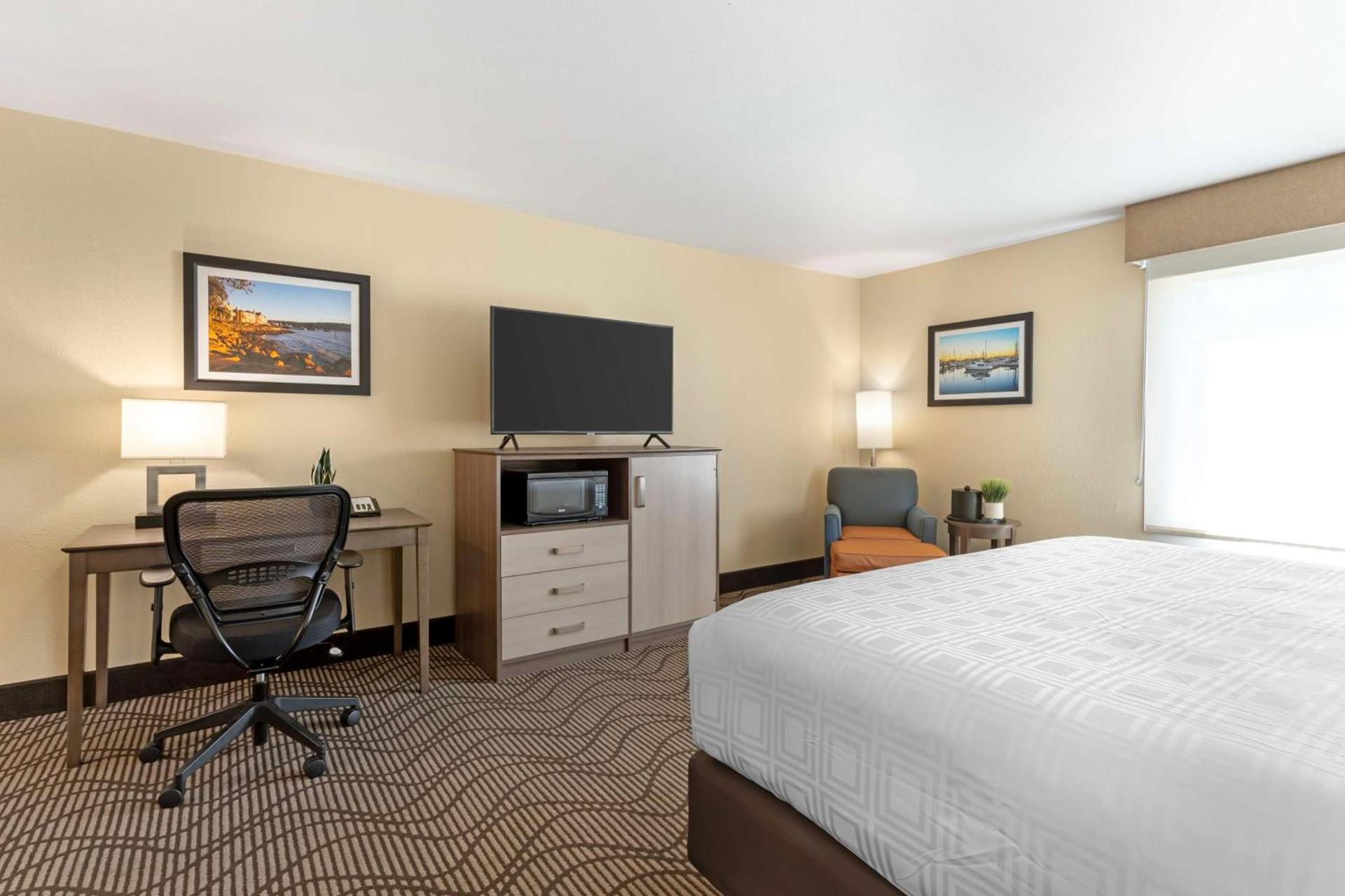 Best Western Plus Heritage Inn photo 23