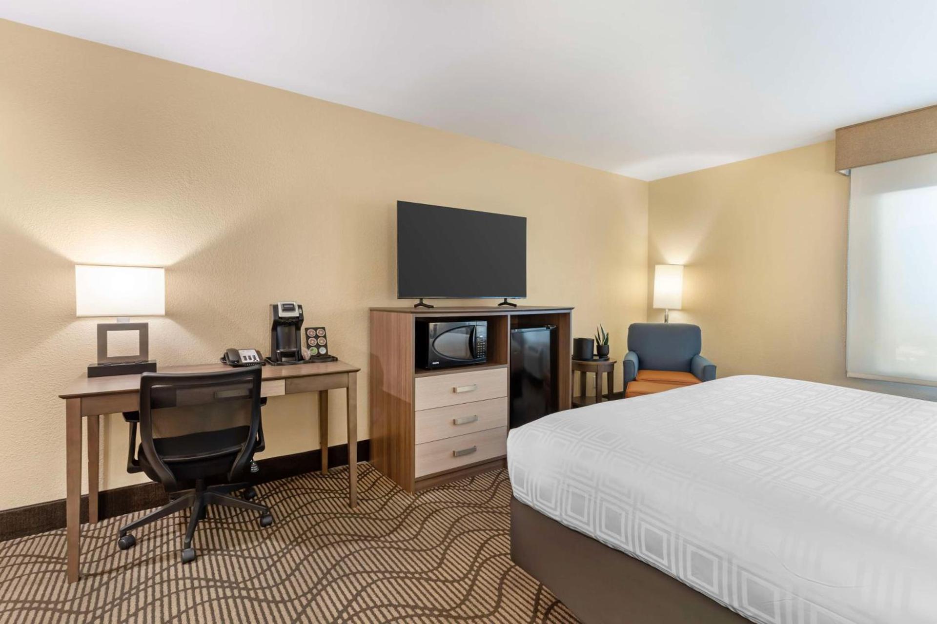 Best Western Plus Heritage Inn photo 27