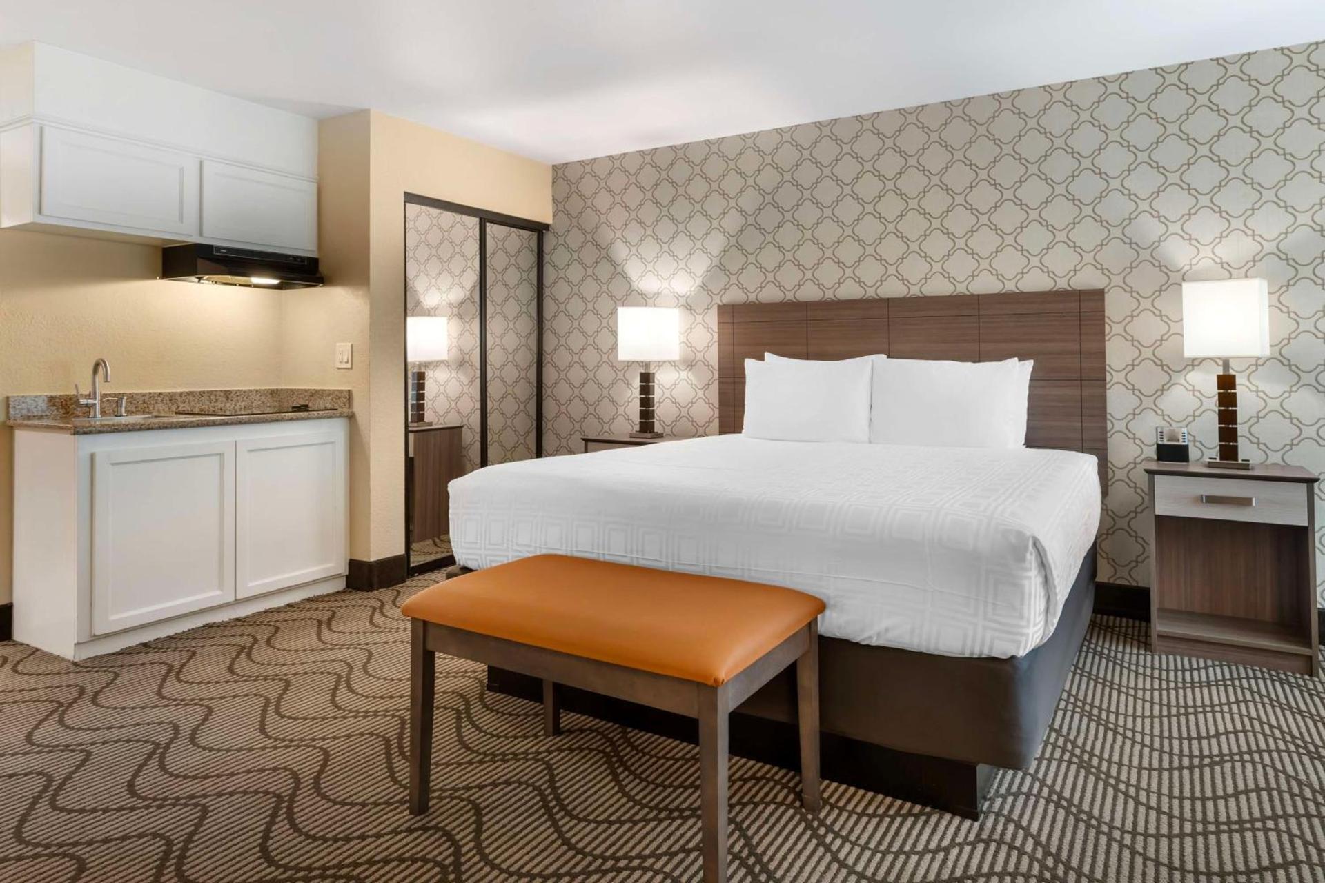 Best Western Plus Heritage Inn photo 33