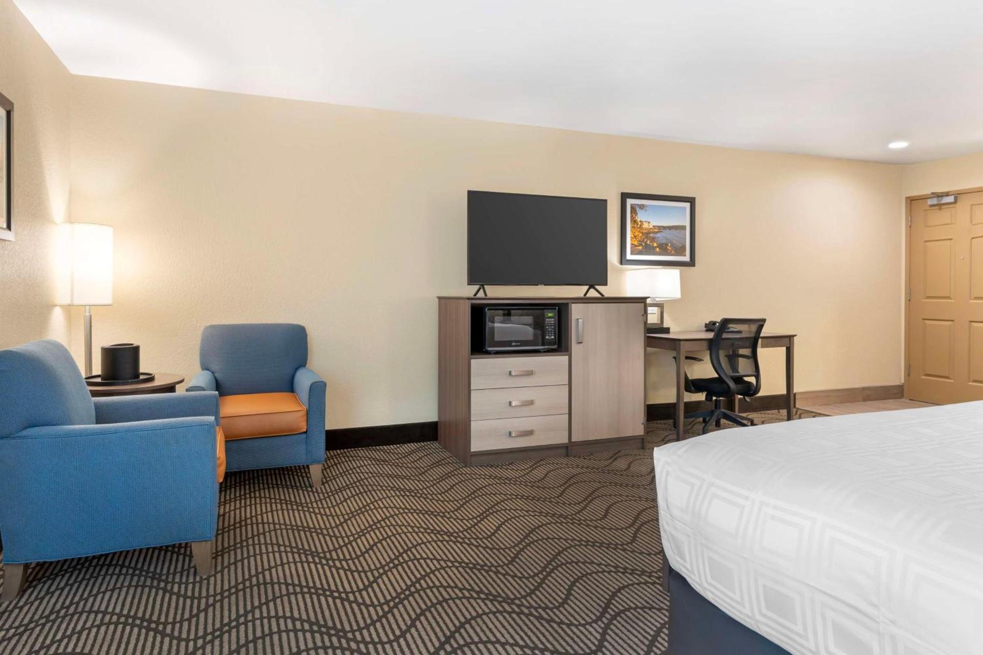 Best Western Plus Heritage Inn photo 41