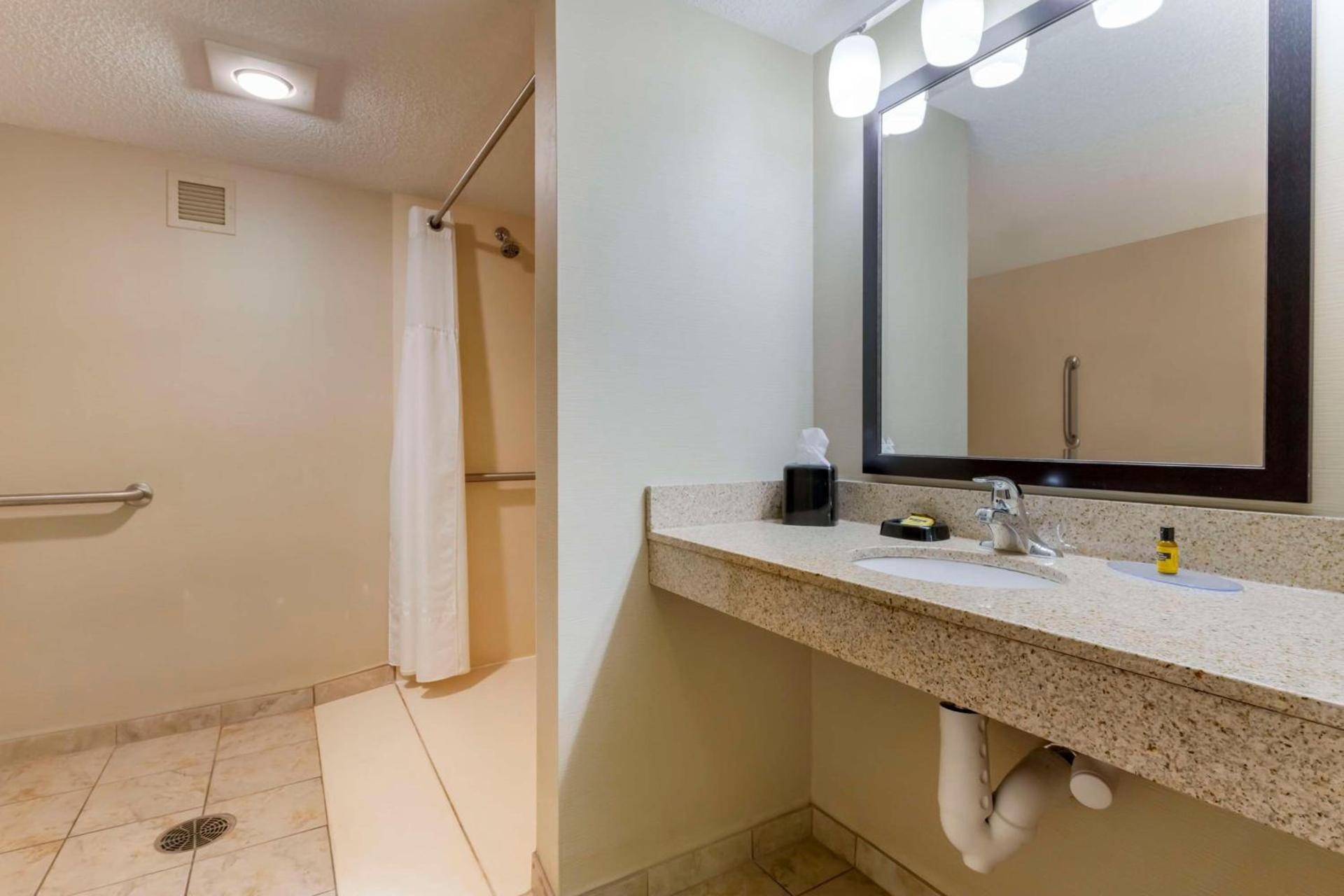 Best Western Plus St. Paul North/Shoreview photo 22