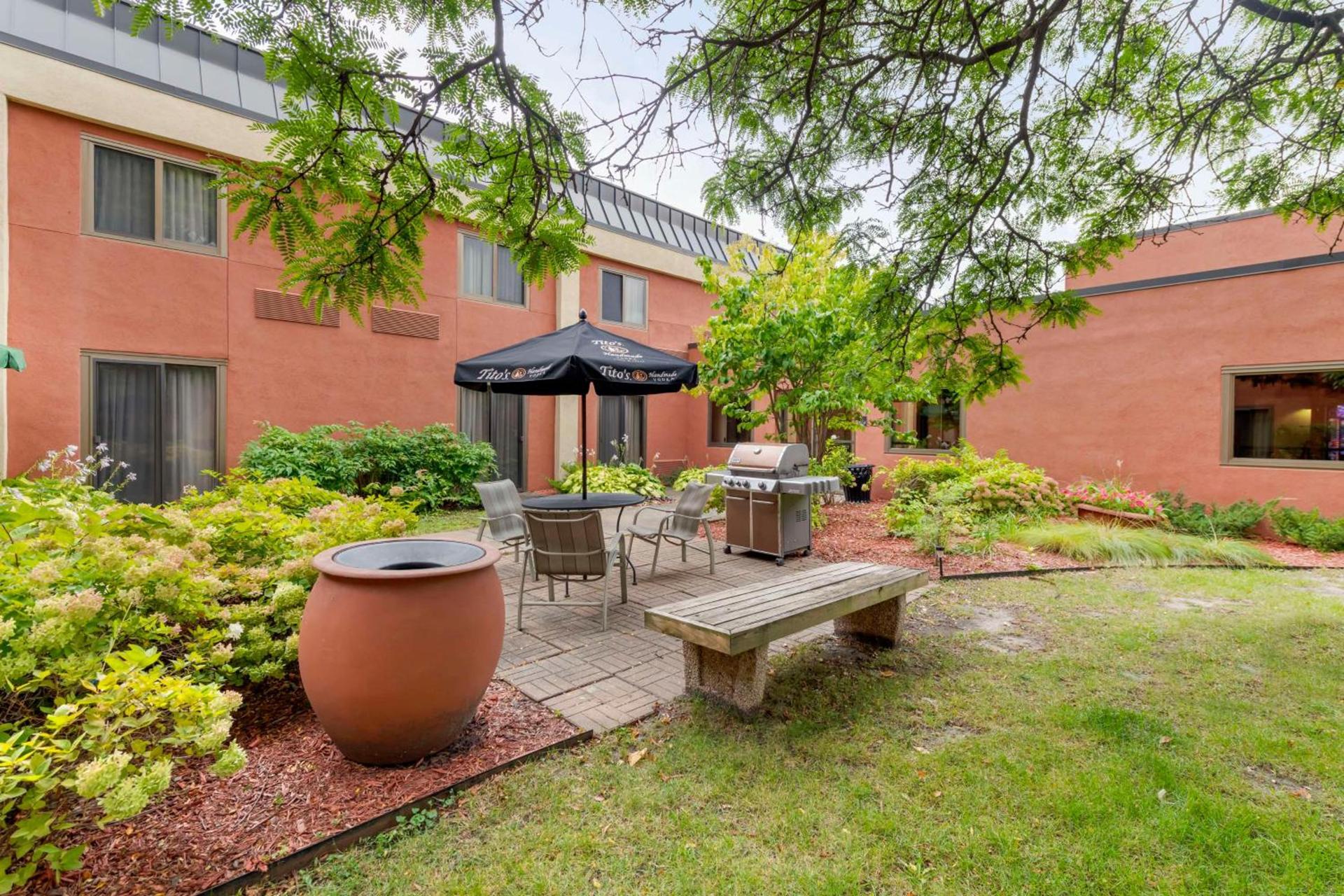 Best Western Plus St. Paul North/Shoreview photo 8